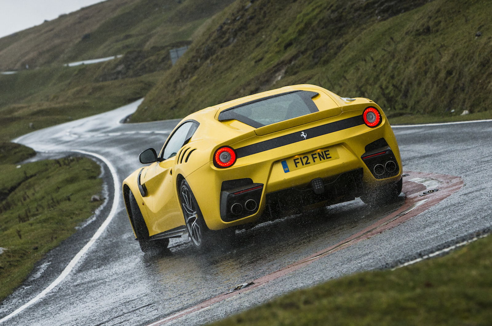 2016 Ferrari F12tdf