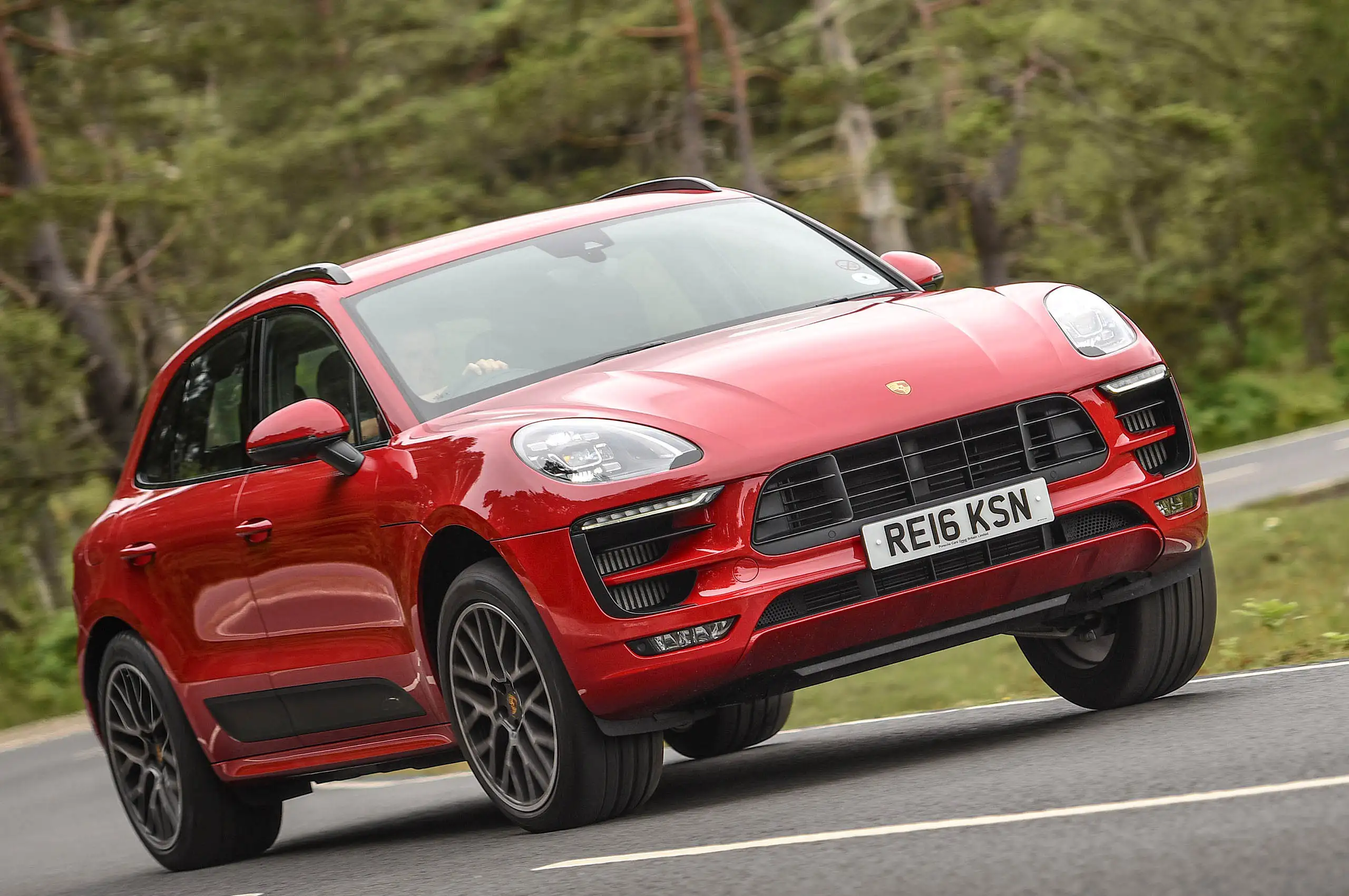 2016 Porsche Macan Review