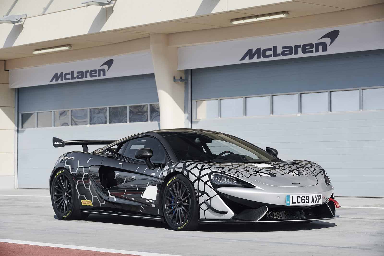 https www autocar co uk car news new cars new mclaren 620r revealed limited run road legal gt4 racer