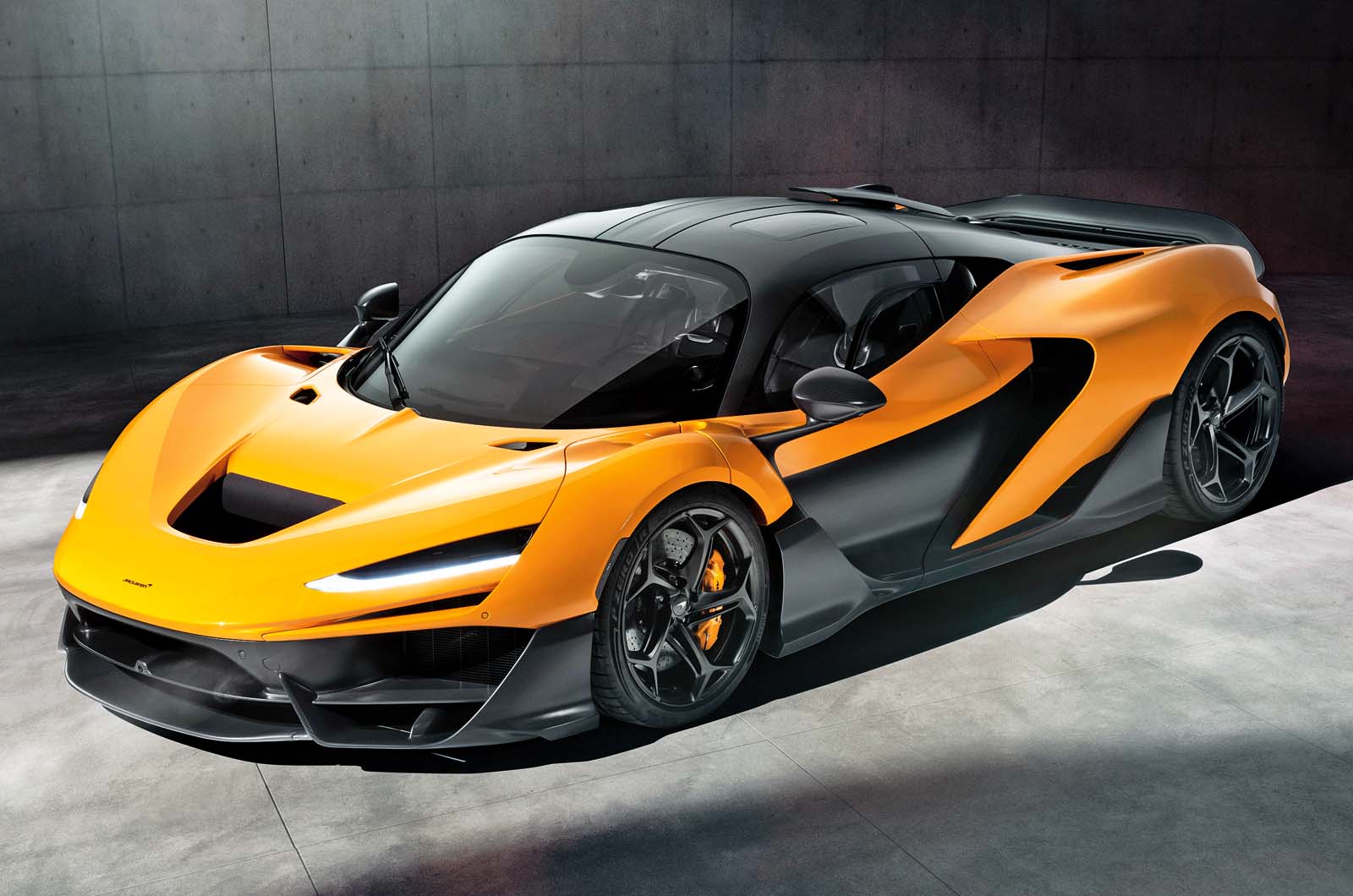 The tech secrets behind McLaren's new 915bhp V8