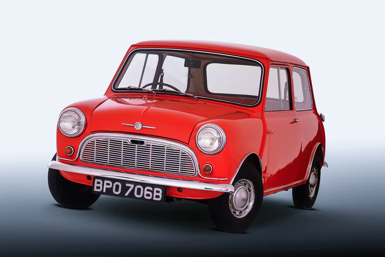 The Original Mini: A Detailed Look At The 1960 Austin Mini