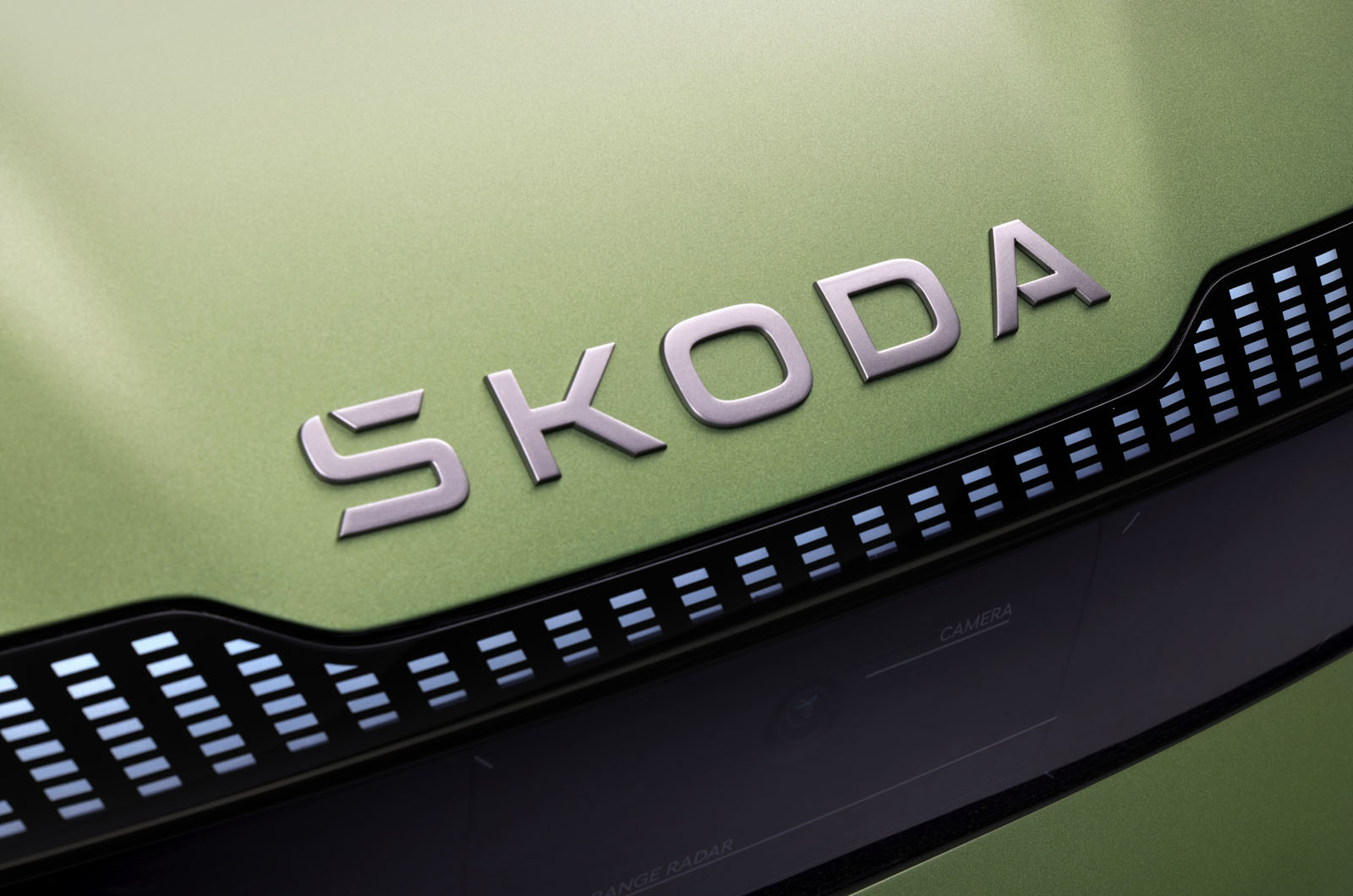 https://www.autocar.co.uk/sites/autocar.co.uk/files/images/car-reviews/first-drives/legacy/new-skoda-logo.jpg