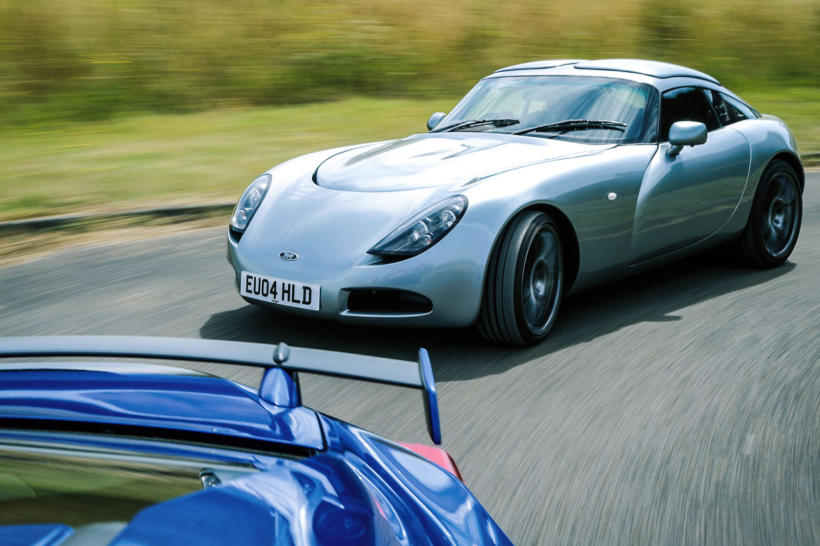 Subaru BRZ 对比 TVR T350，3万英镑性能跑车对决
