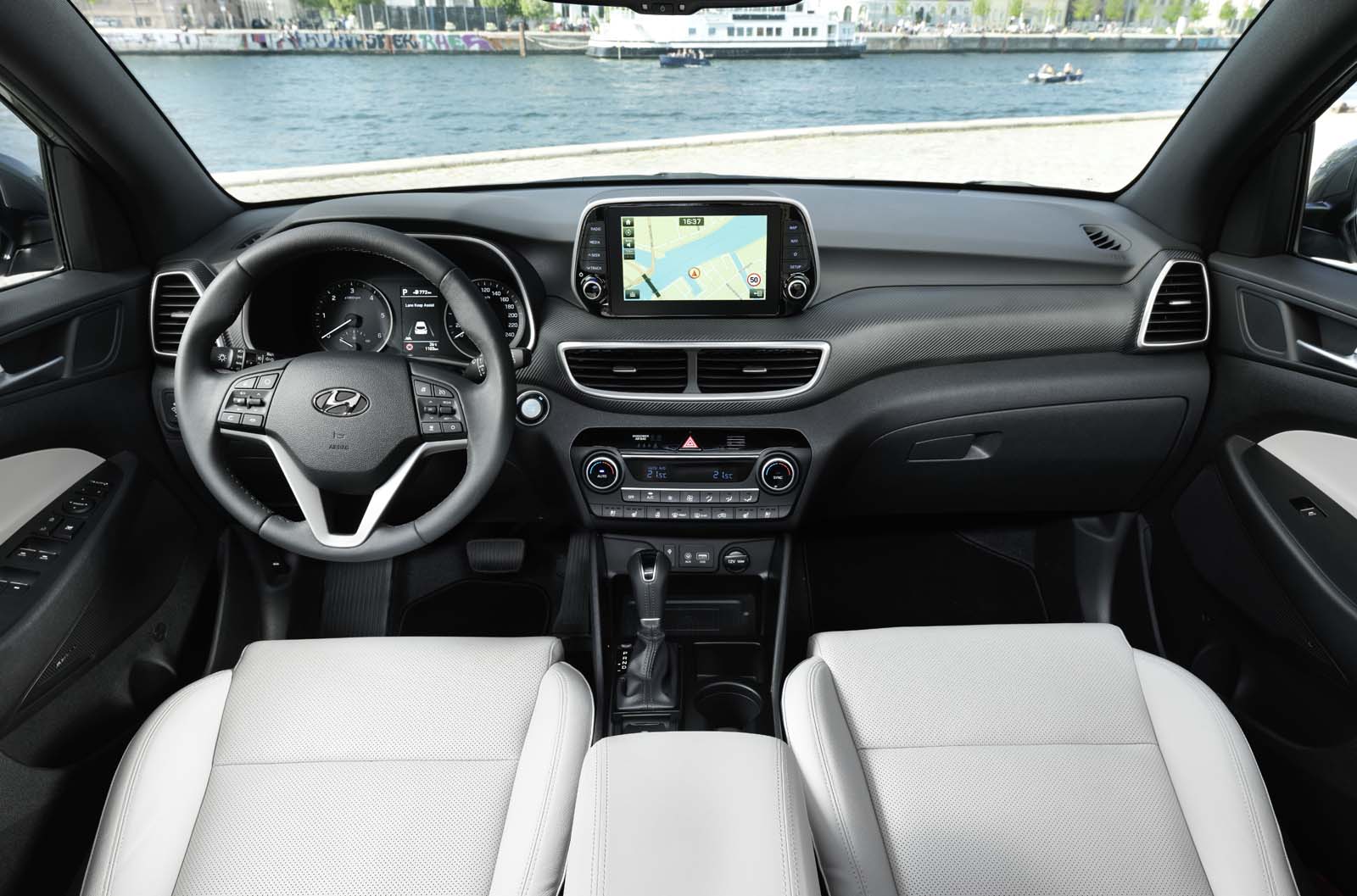 new_hyundai_tucson_interior_1 taciki.ru