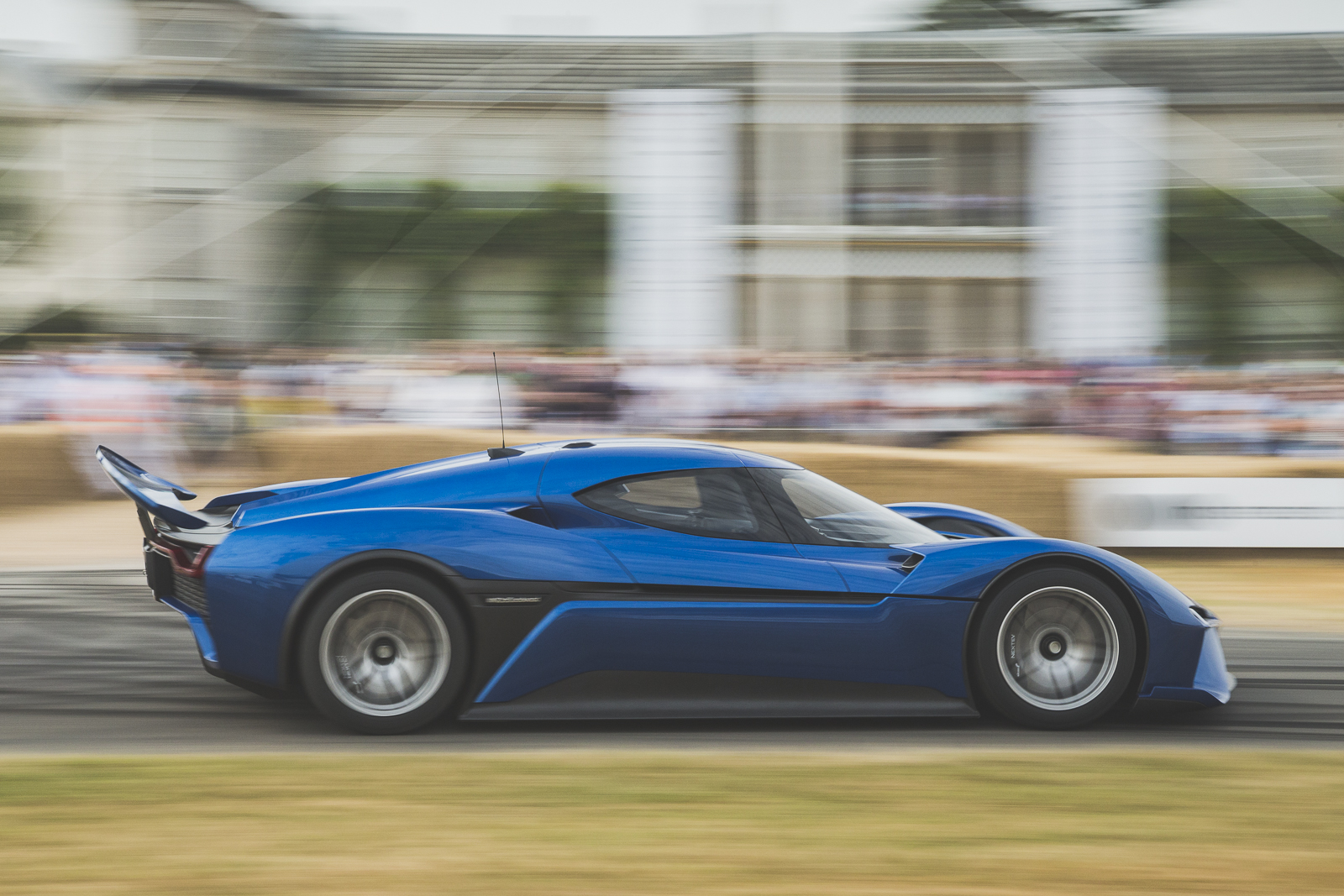 Nio Ep9 Electric Supercar Demonstrated At Goodwood Autocar