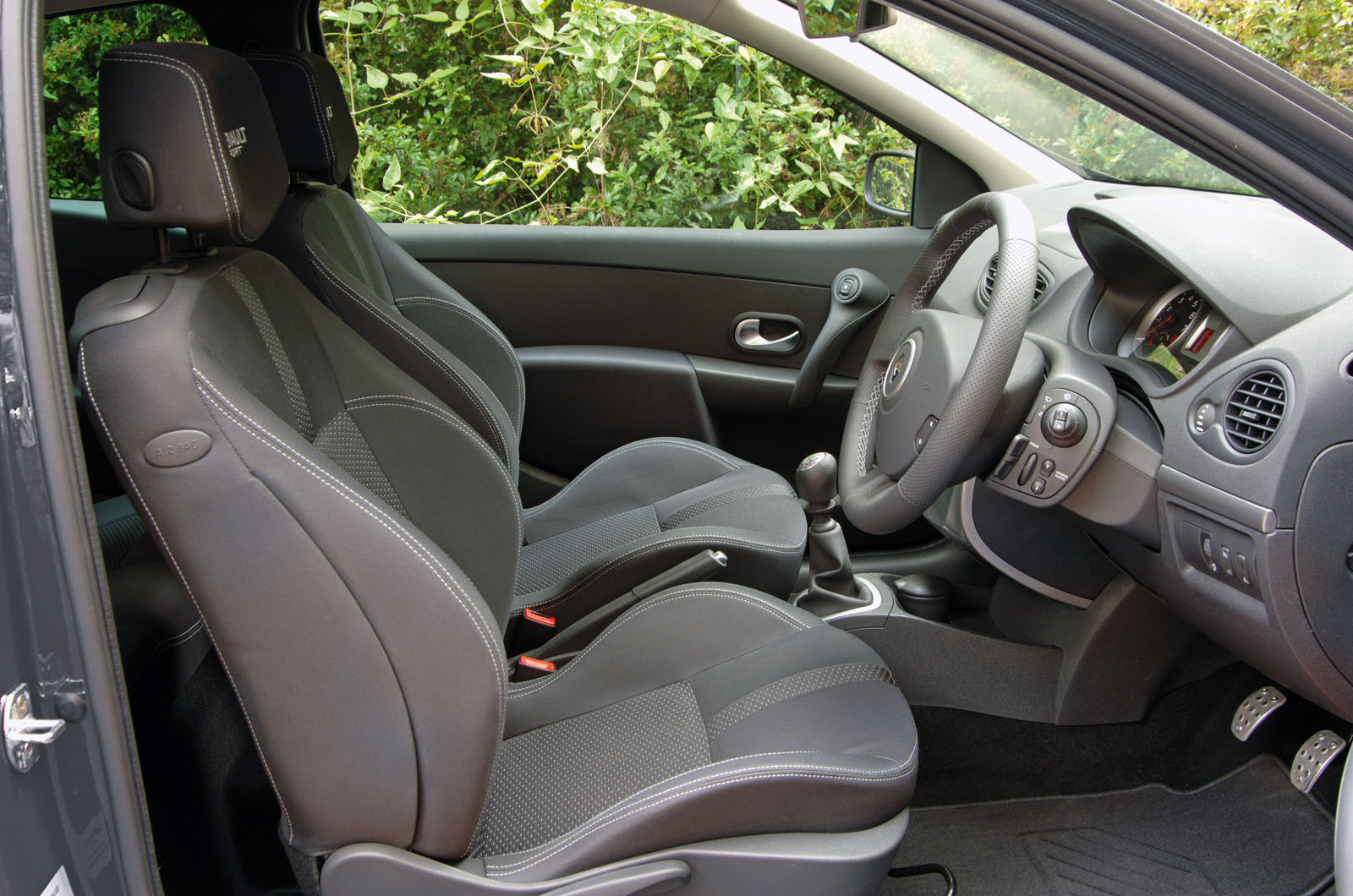 Clio 197 bucket seats on sale