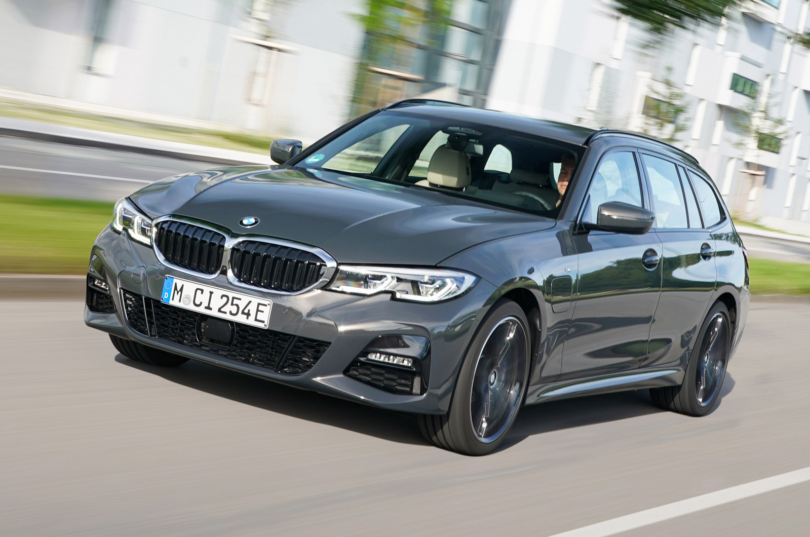 Bmw 320e deals phev