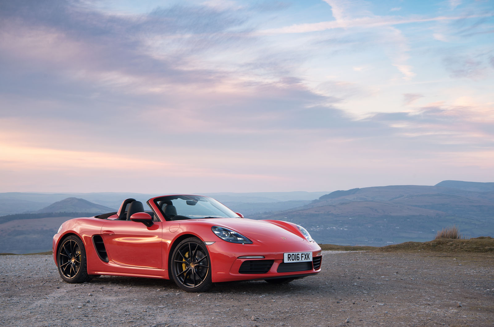 22 Porsche Boxster And Cayman To Get Hybrid And Ev Options Autocar