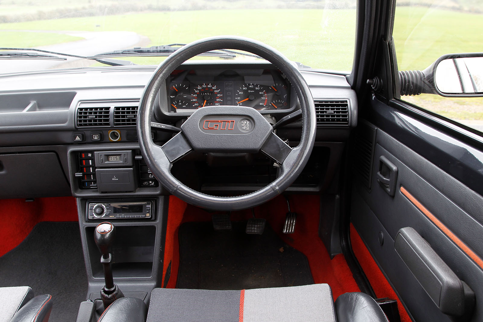 Peugeot 205 Interior