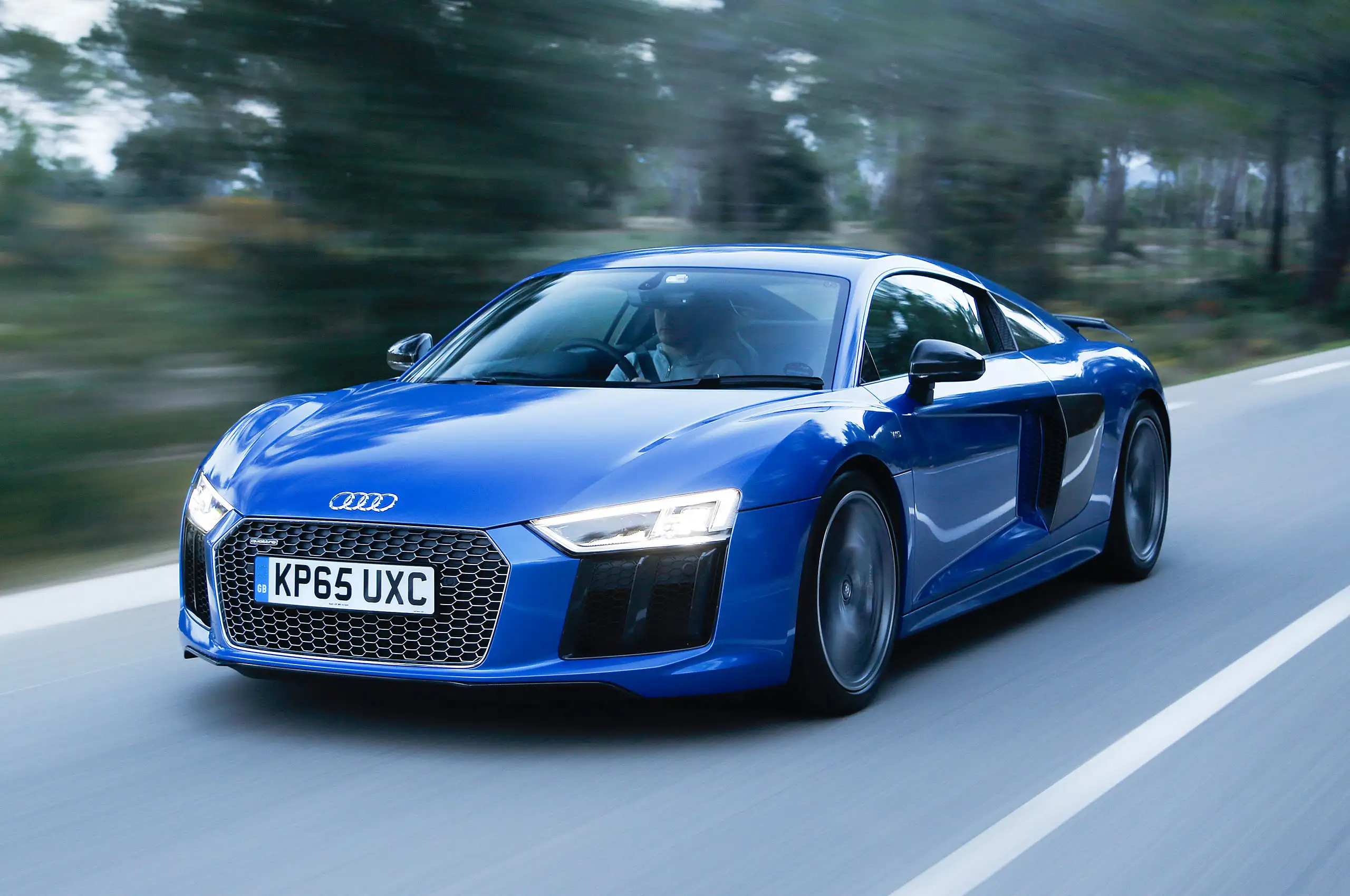 2016 Audi R8 V10 Plus Coupe (UK-Spec) Blue | Front