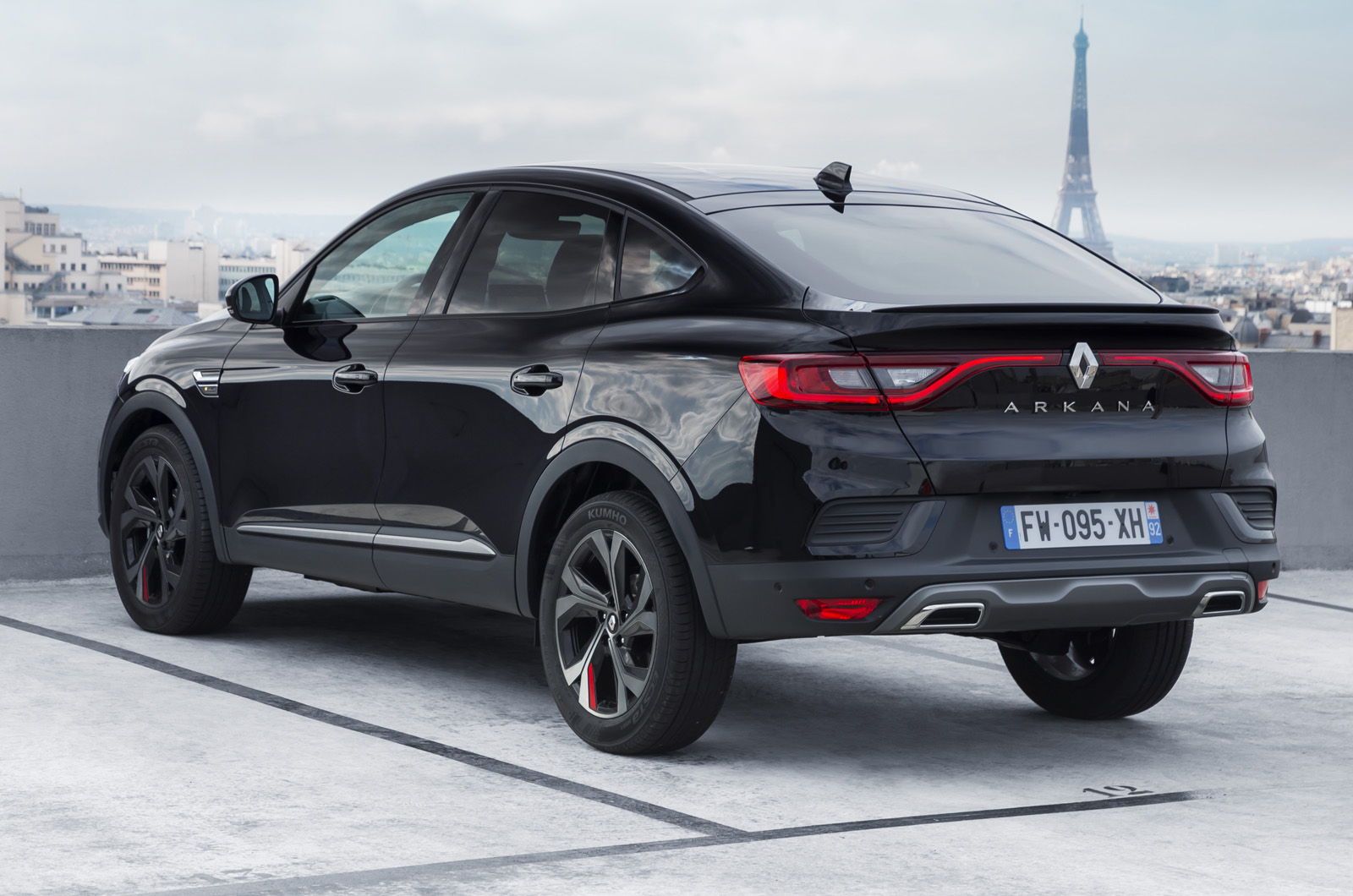 Arkana democratizes the premium class hybrid SUV coupe - Renault Group