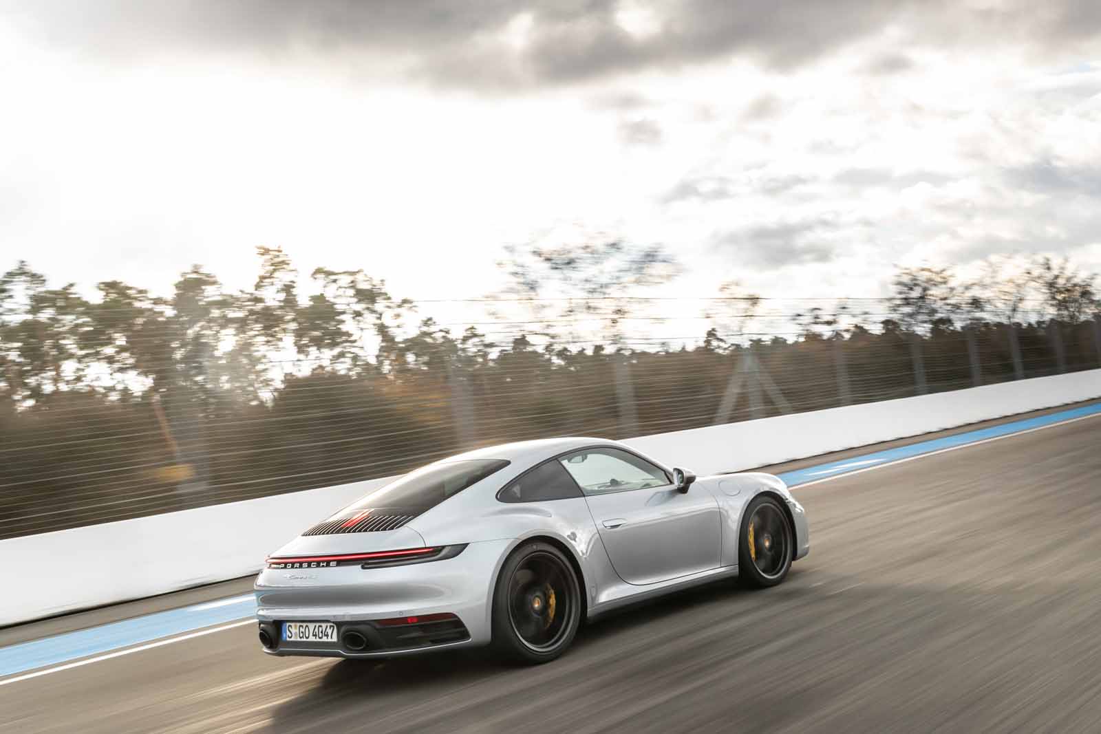 Porsche 911 '992' Carrera S: first ride | Autocar Porsche 911 '992' Carrera S: first ride | Autocar