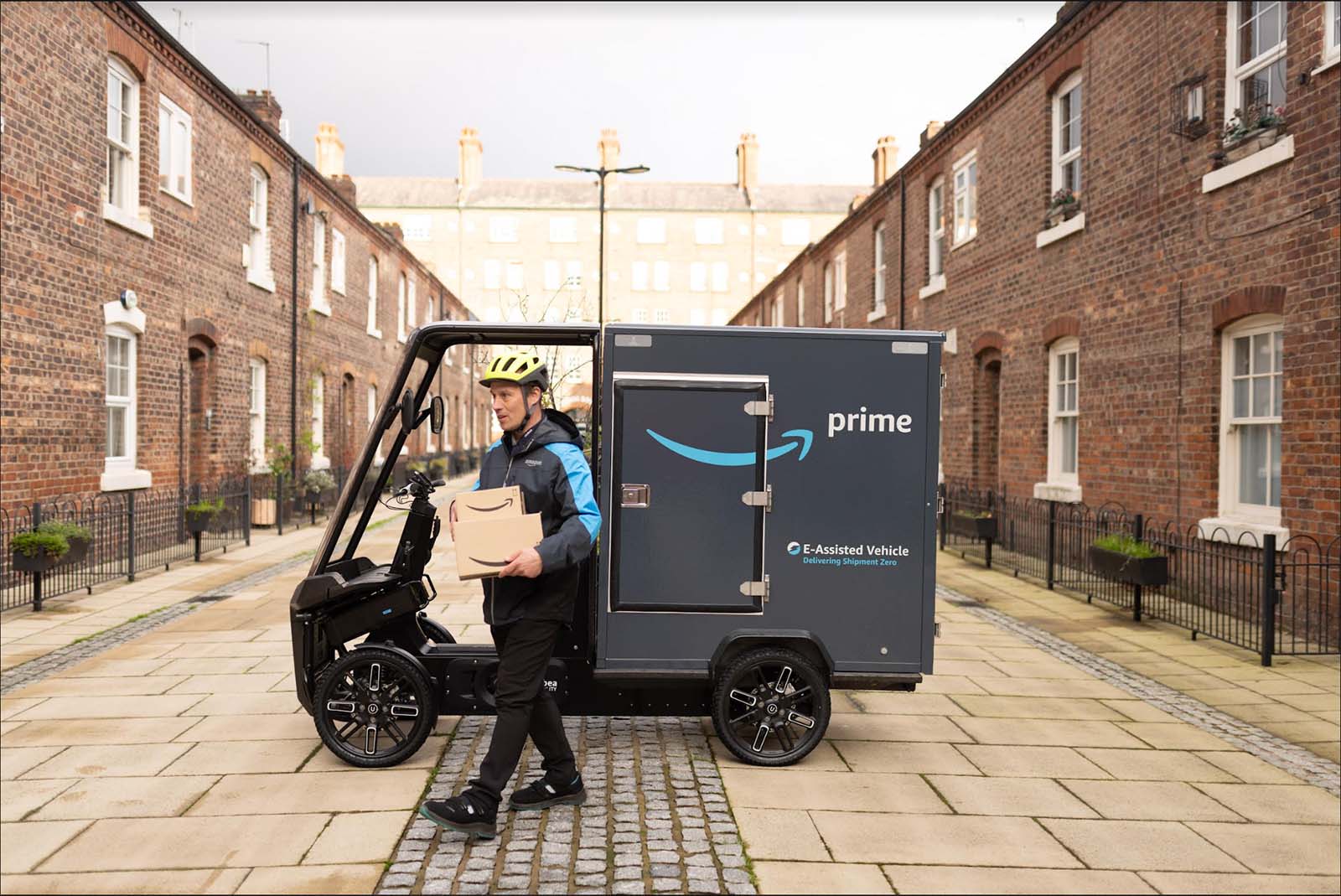Amazon expands e cargo bike fleet with new delivery hubs Autocar