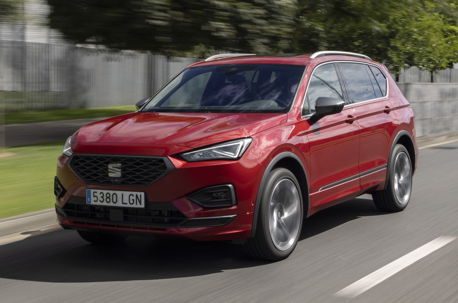 Seat Tarraco gains 242bhp four-wheel-drive petrol option