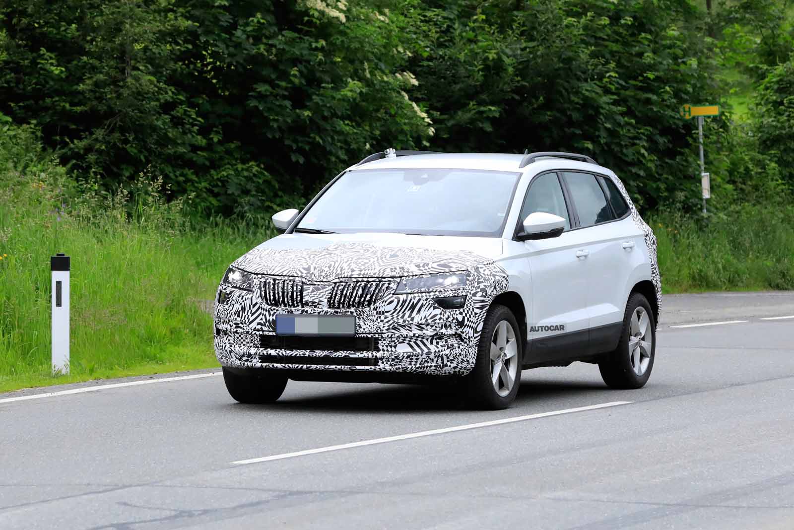 Skoda karoq phev 2021 deals