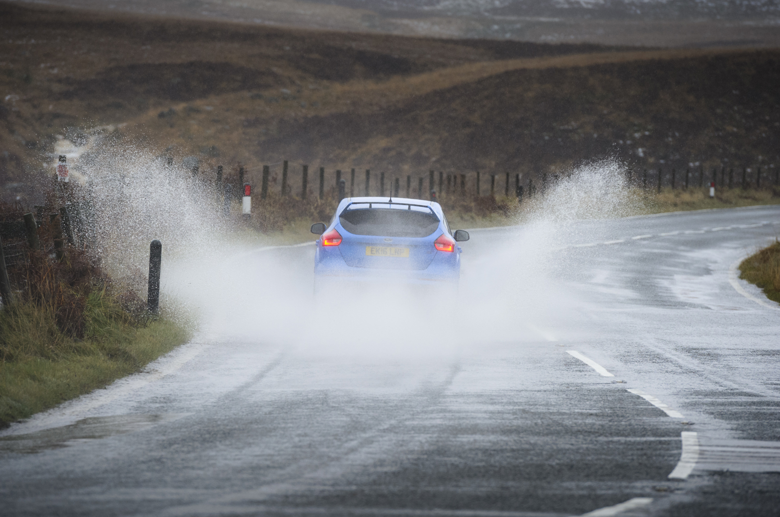 Sm fordfocusrs 2205