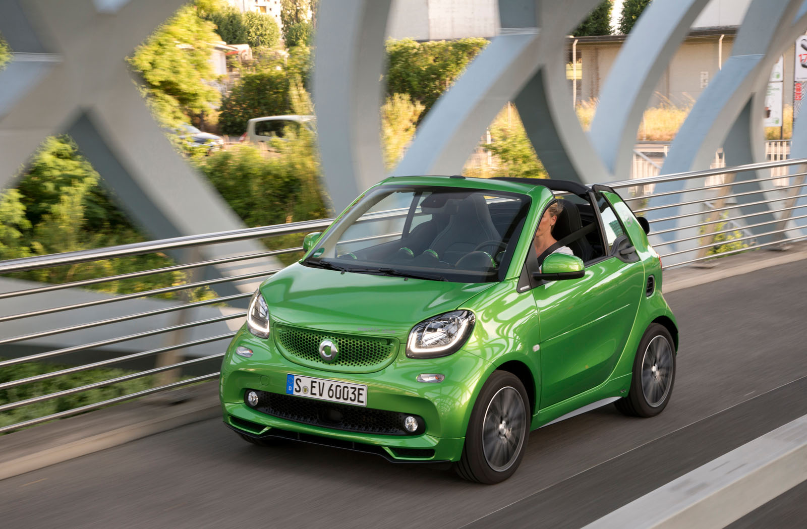 Smart fortwo электромобиль