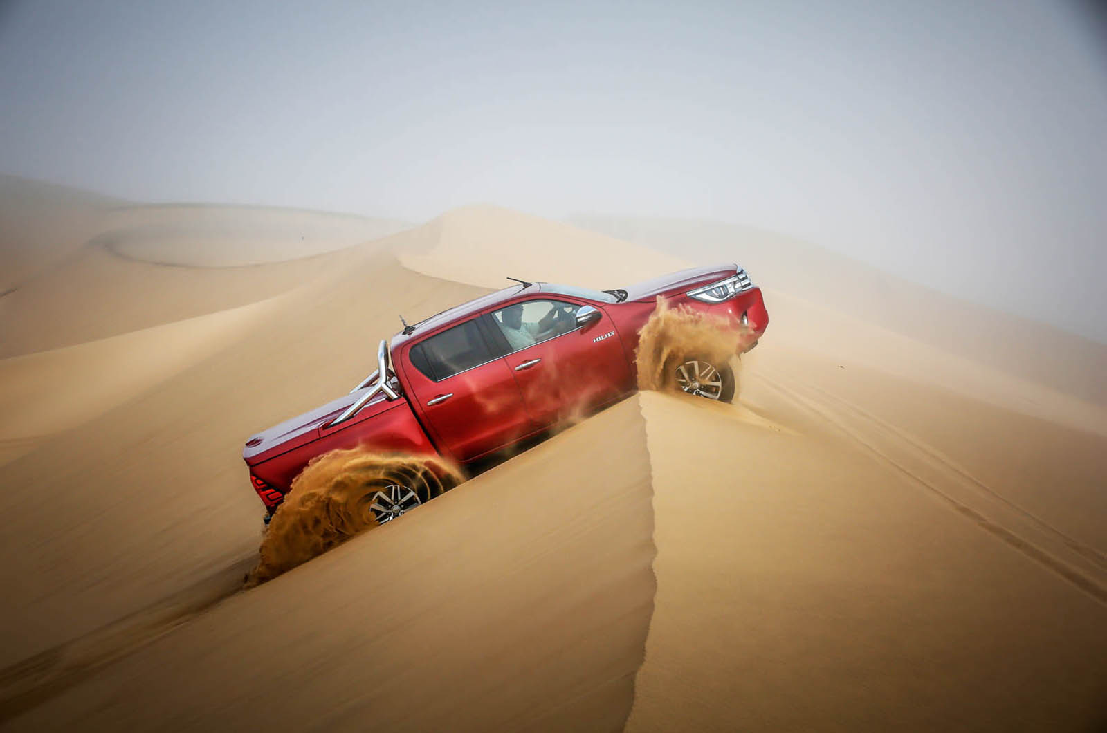 Toyota hilux web drive 946