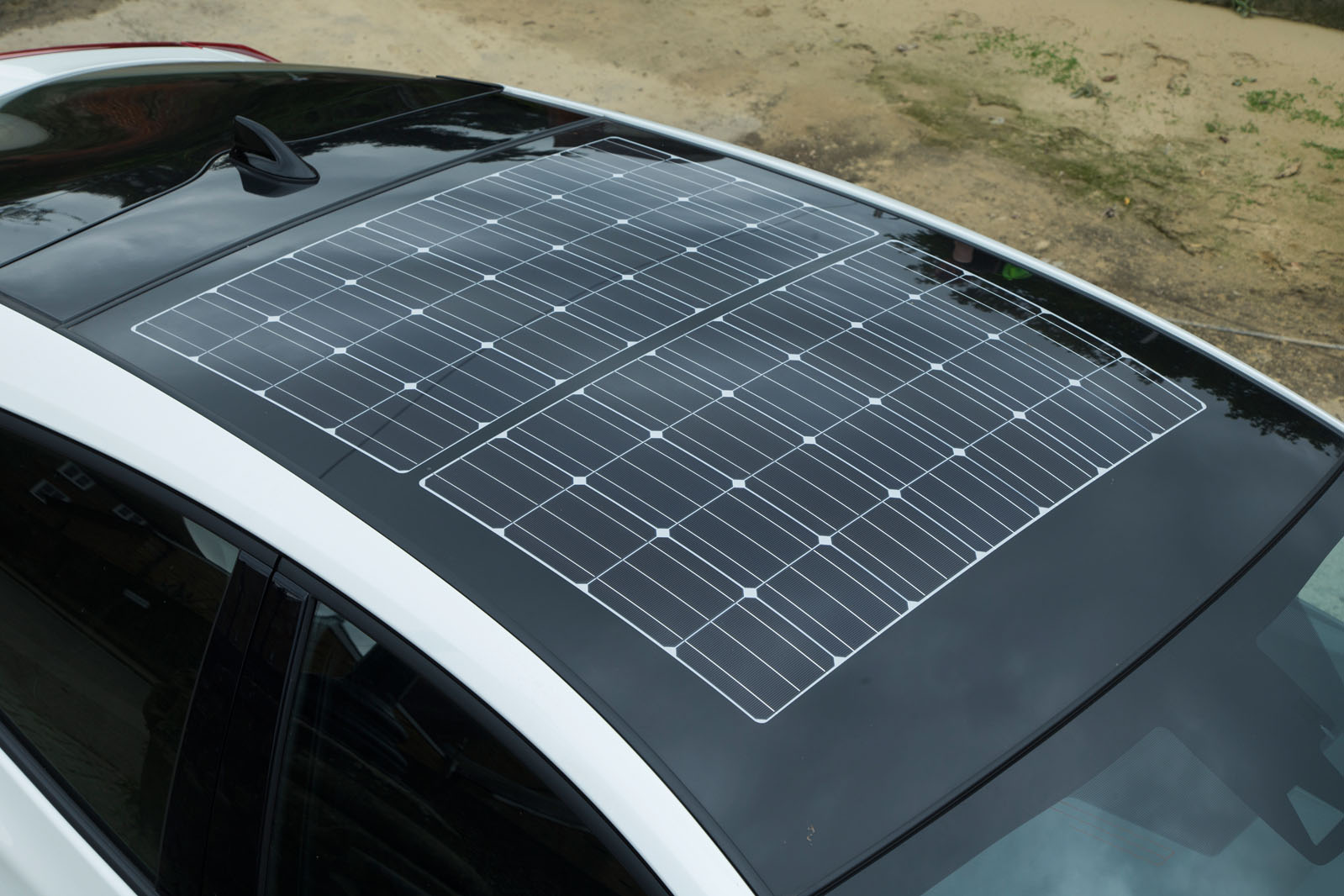 Toyota prius plug in hybrid solar panel discount