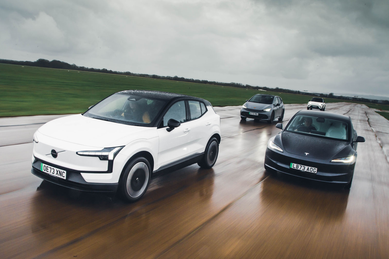 Rząd wyklucza zwrot dotacji na samochody elektryczne