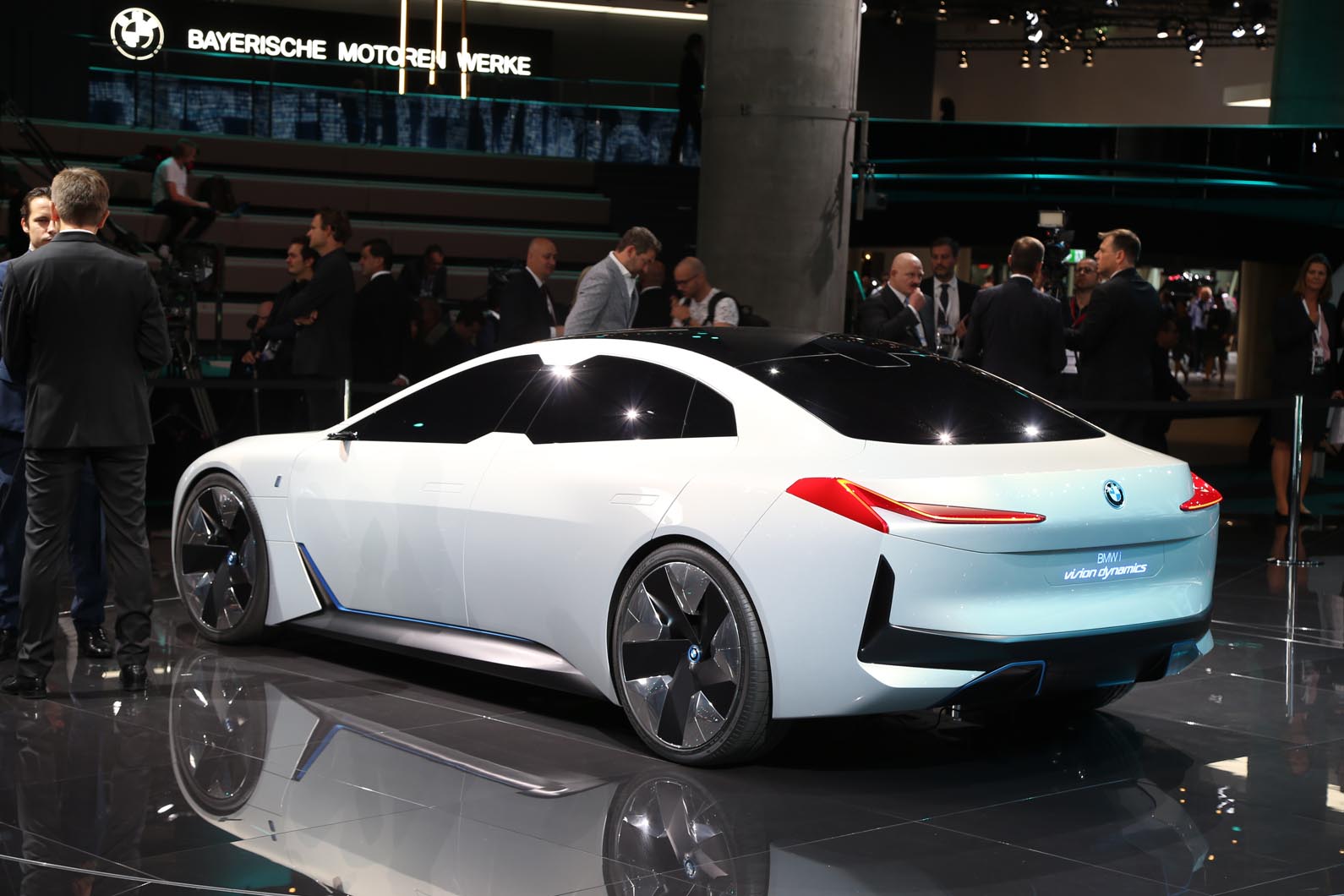 Bmw i5 concept shop