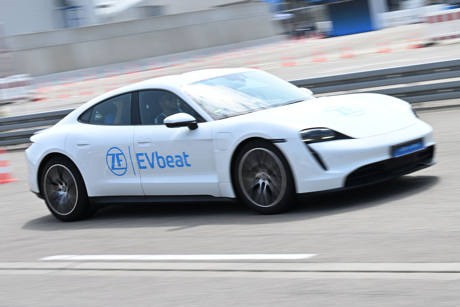 Nieuwe ZF-technologie belooft een grote kracht- en efficiëntieverbetering voor EV’s