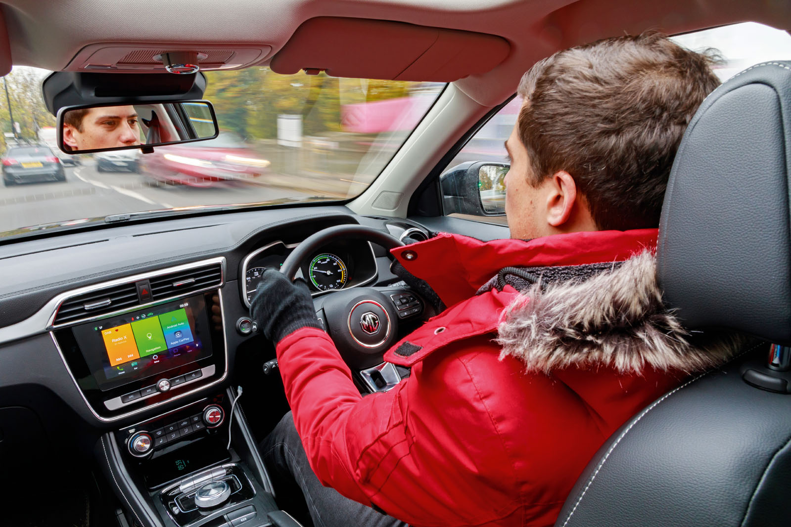Mg zs sales ev inside