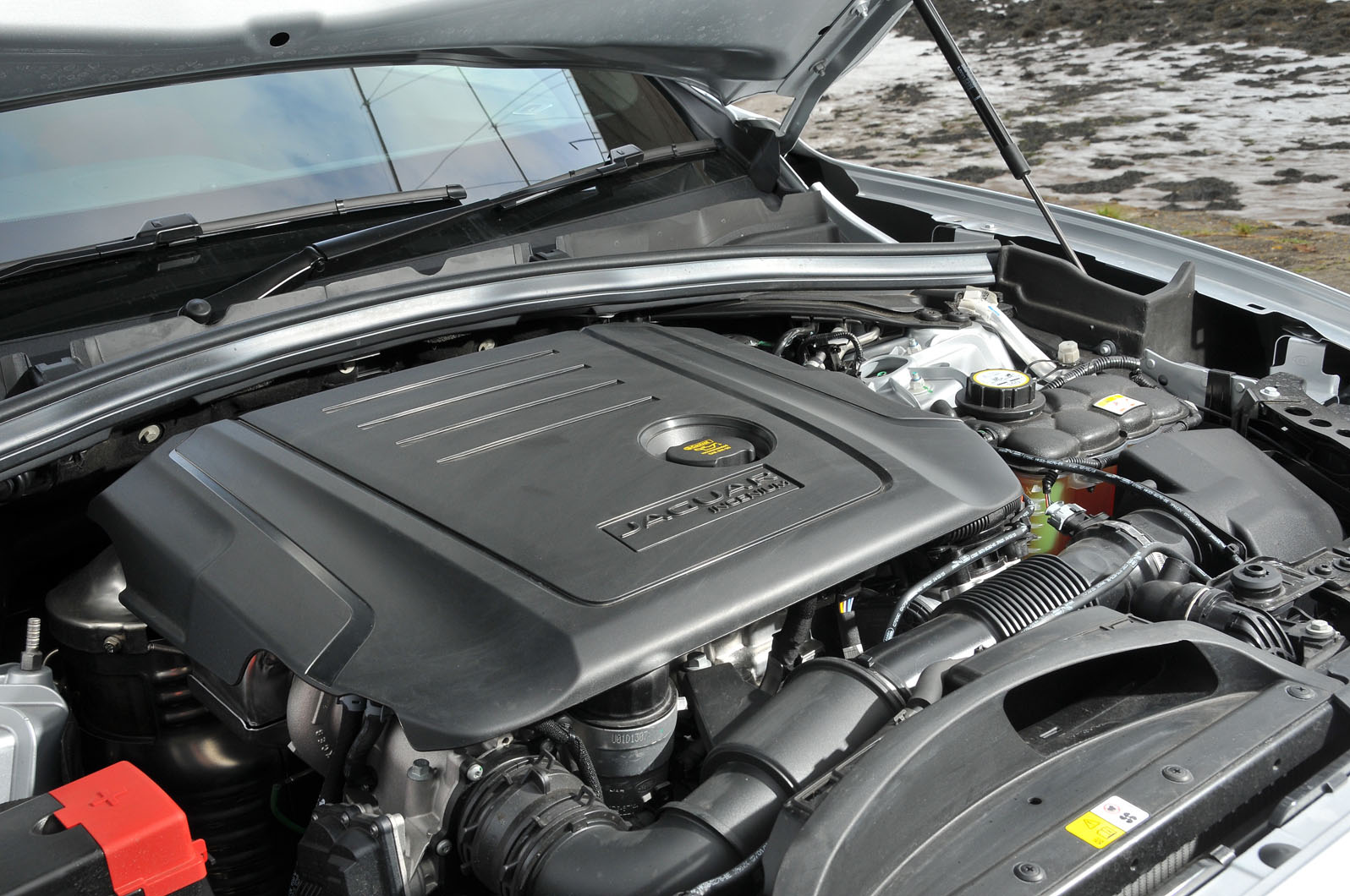 2.0-litre Jaguar F-Pace diesel engine