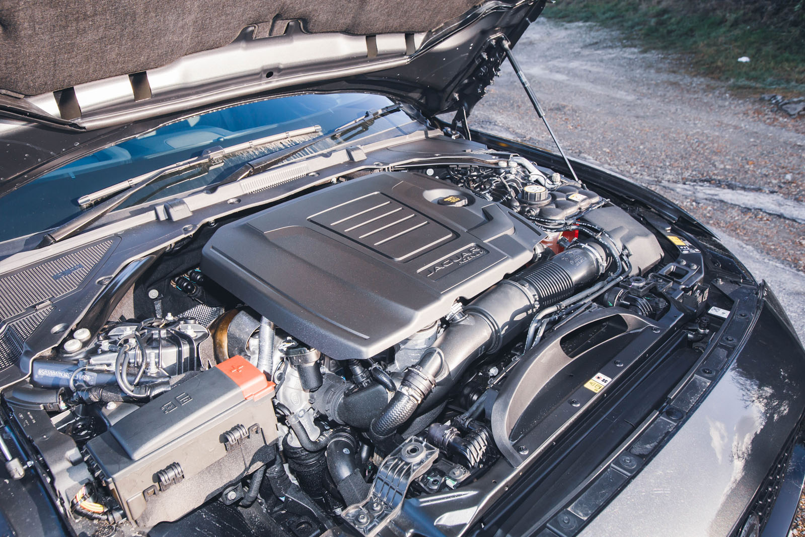 jaguar xe update review 2024 18 engine
