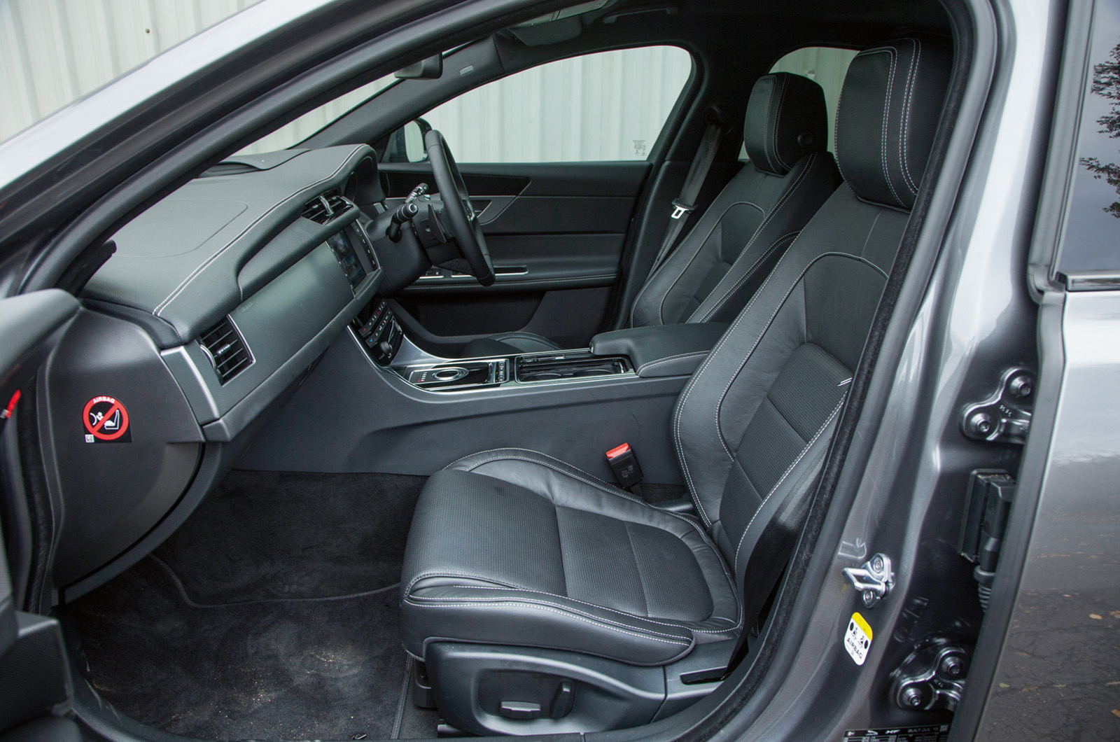 Jaguar XF interior