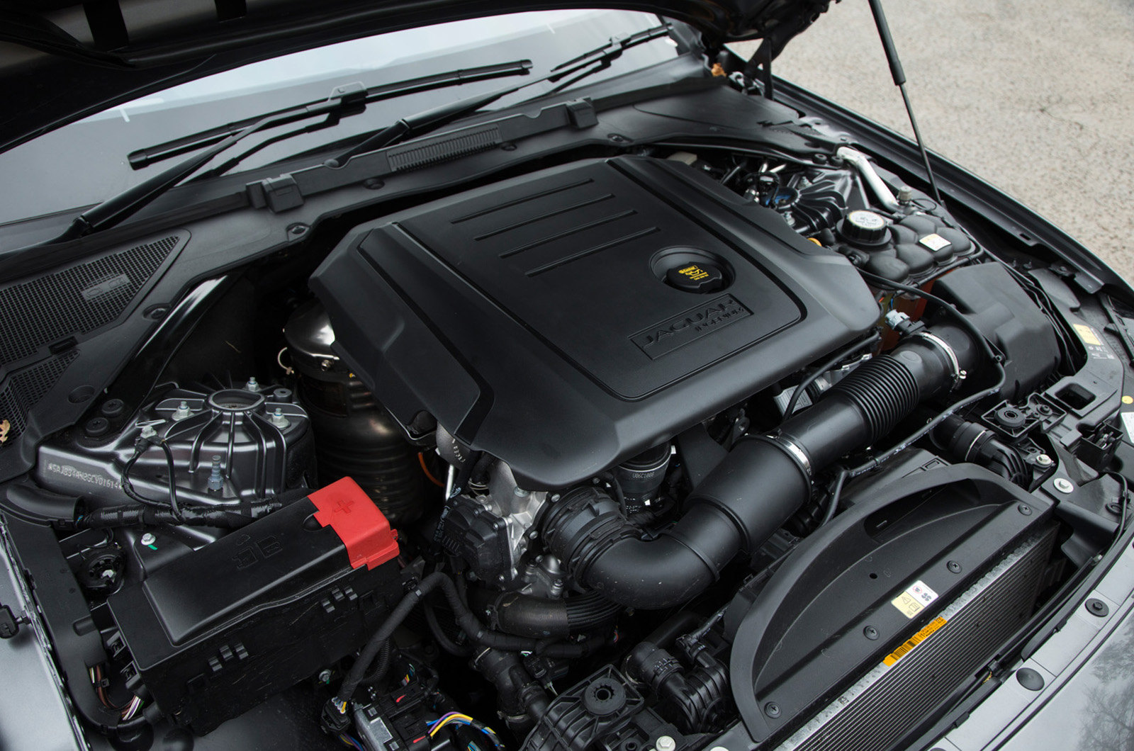 2.0-litre Jaguar XF Ingenium diesel engine