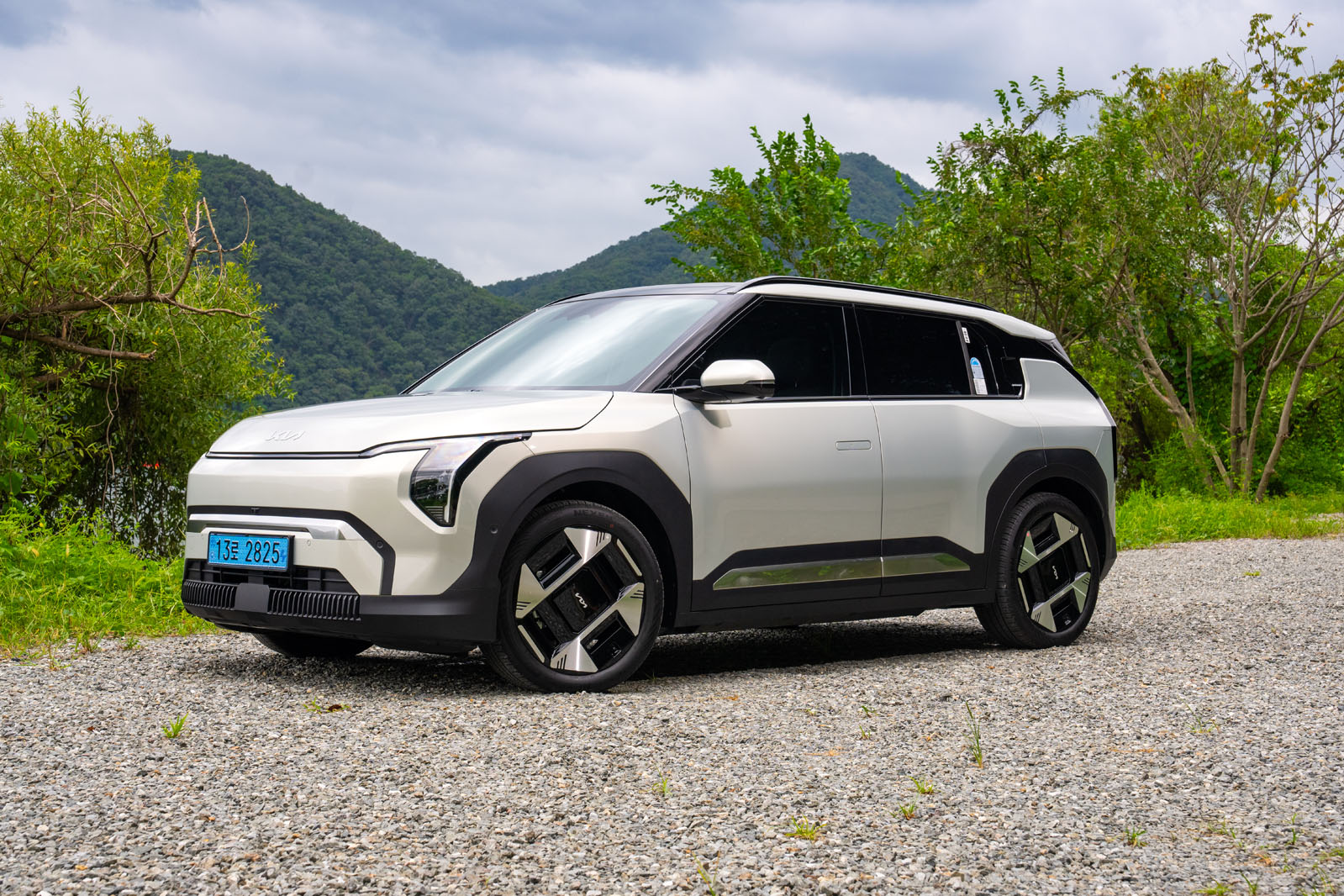 Kia EV3 essai 2024 24 avant statique Kia EV3 avis 2024 24 statique avant