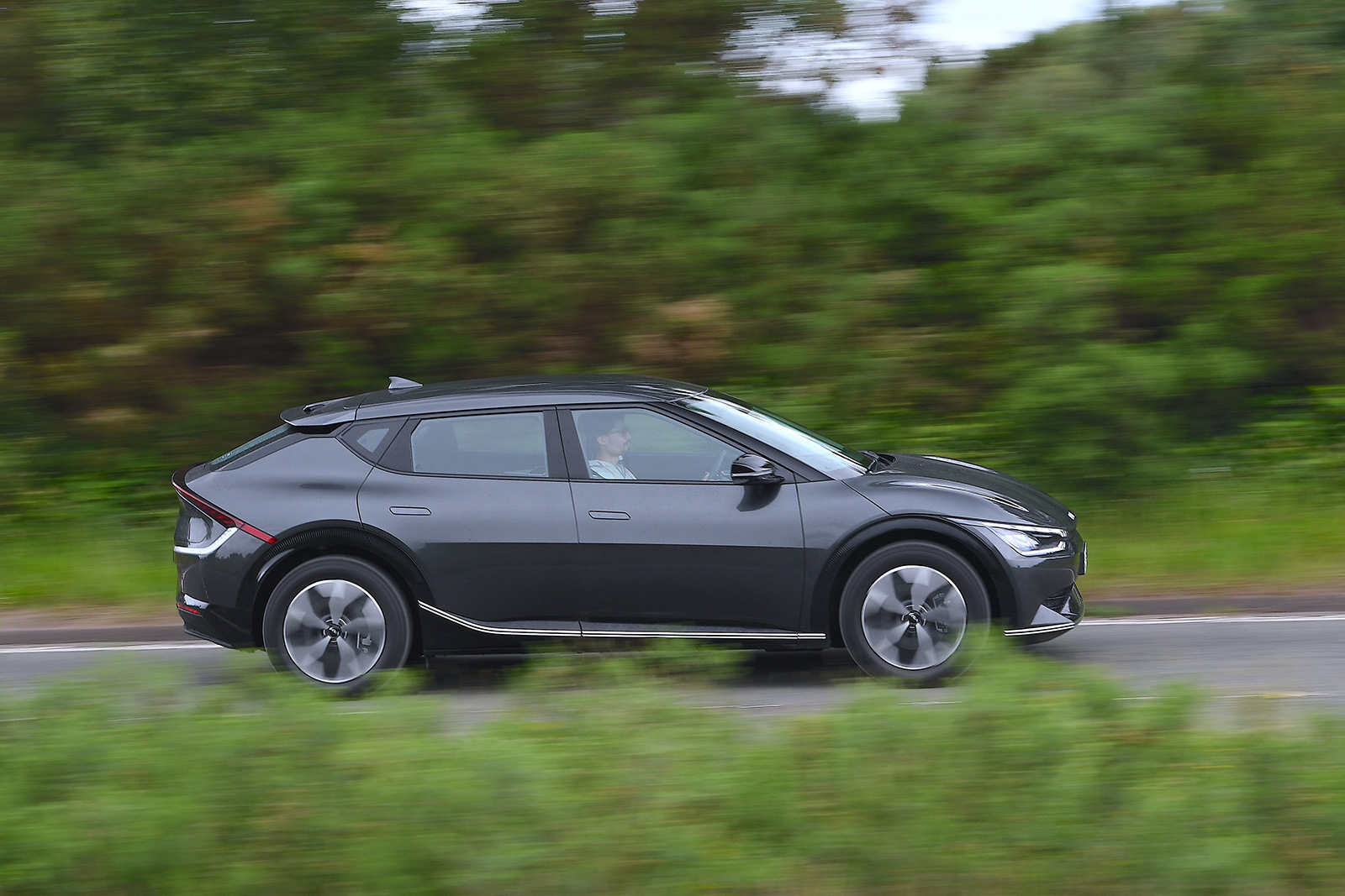 https://www.autocar.co.uk/Best%20electric%20cars%20for%20towing%20Kia%20EV6