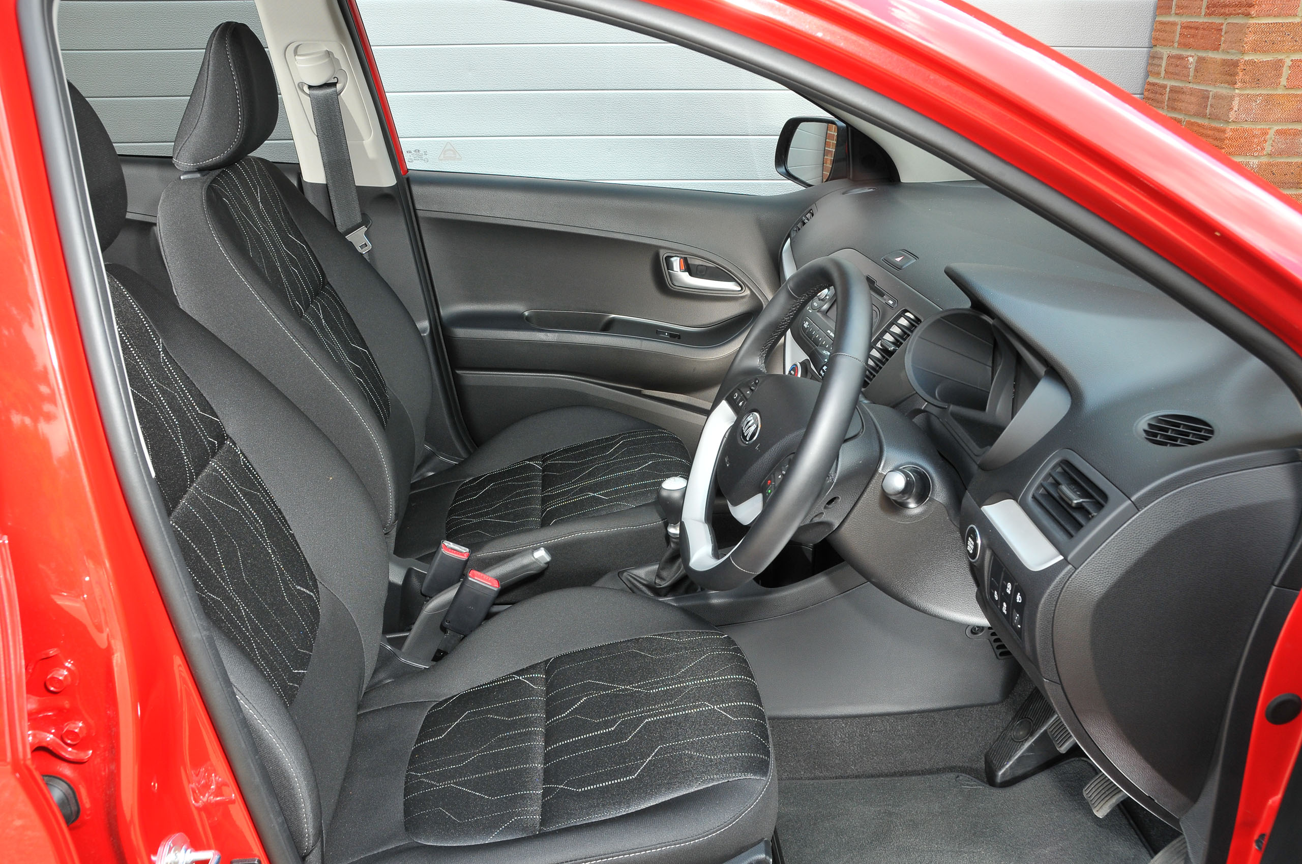 Kia Picanto interior