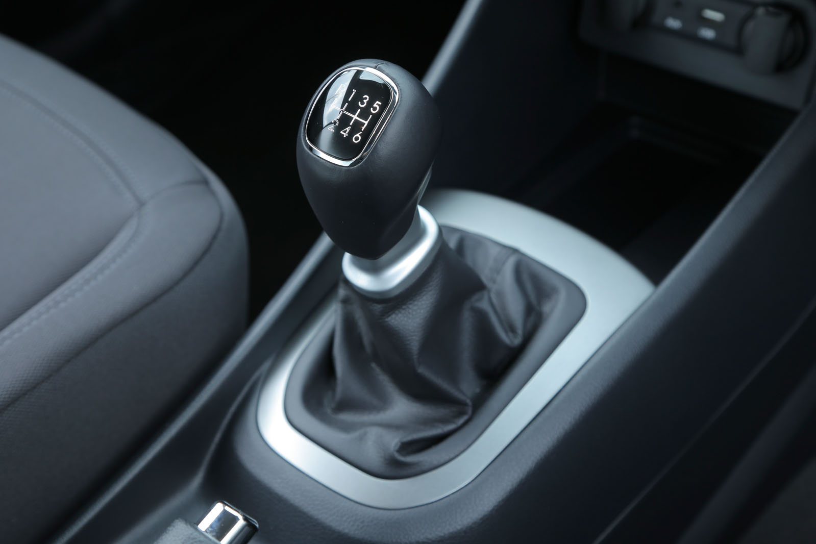 Kia Rio 11 17 Interior Autocar