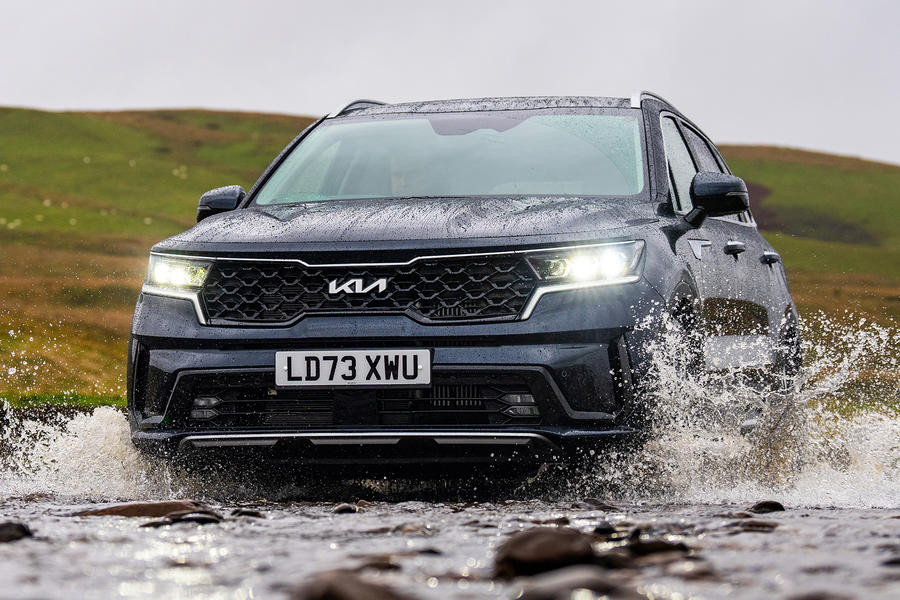 https://www.autocar.co.uk/Best%20hybrid%20SUV%20Kia%20Sorento