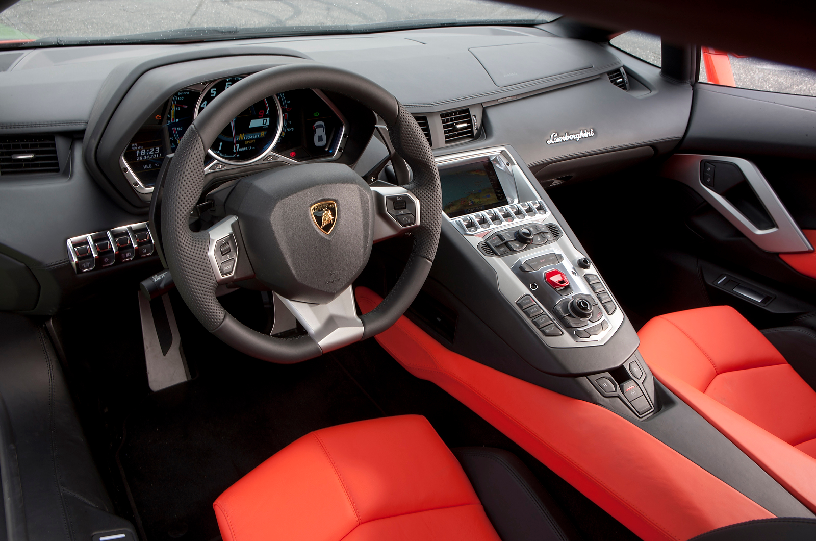 Lamborghini Aventador interior