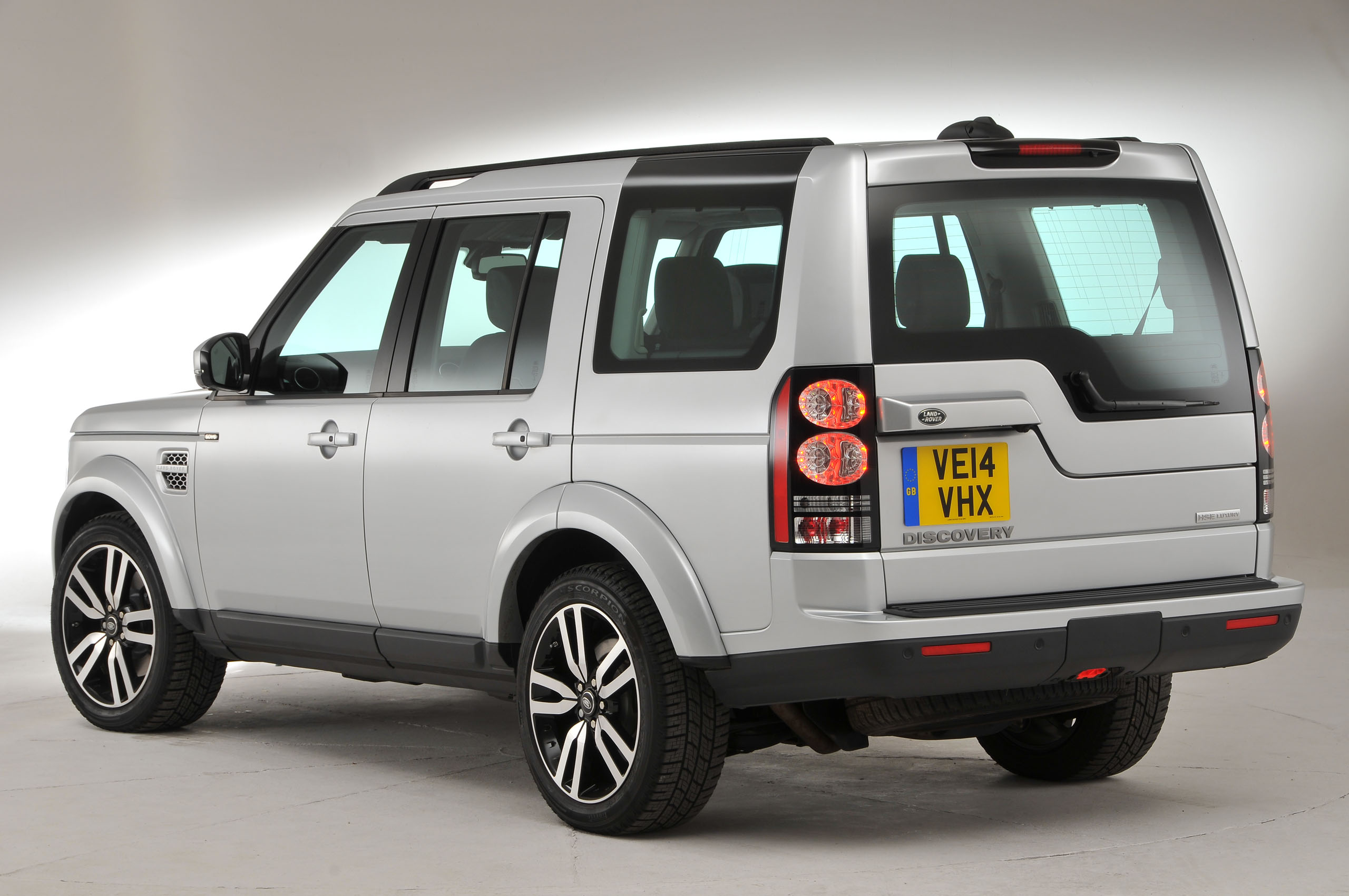 News - 2014 Land Rover Discovery Major Updates