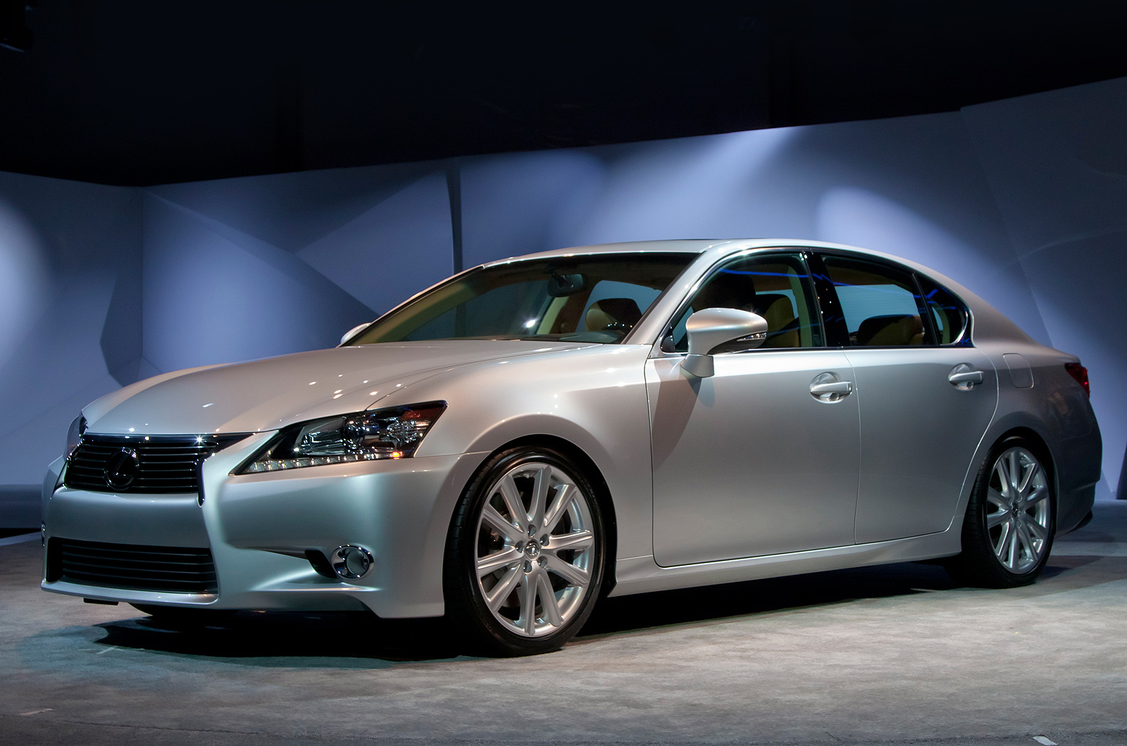 Frankfurt show Lexus GS 450h Autocar