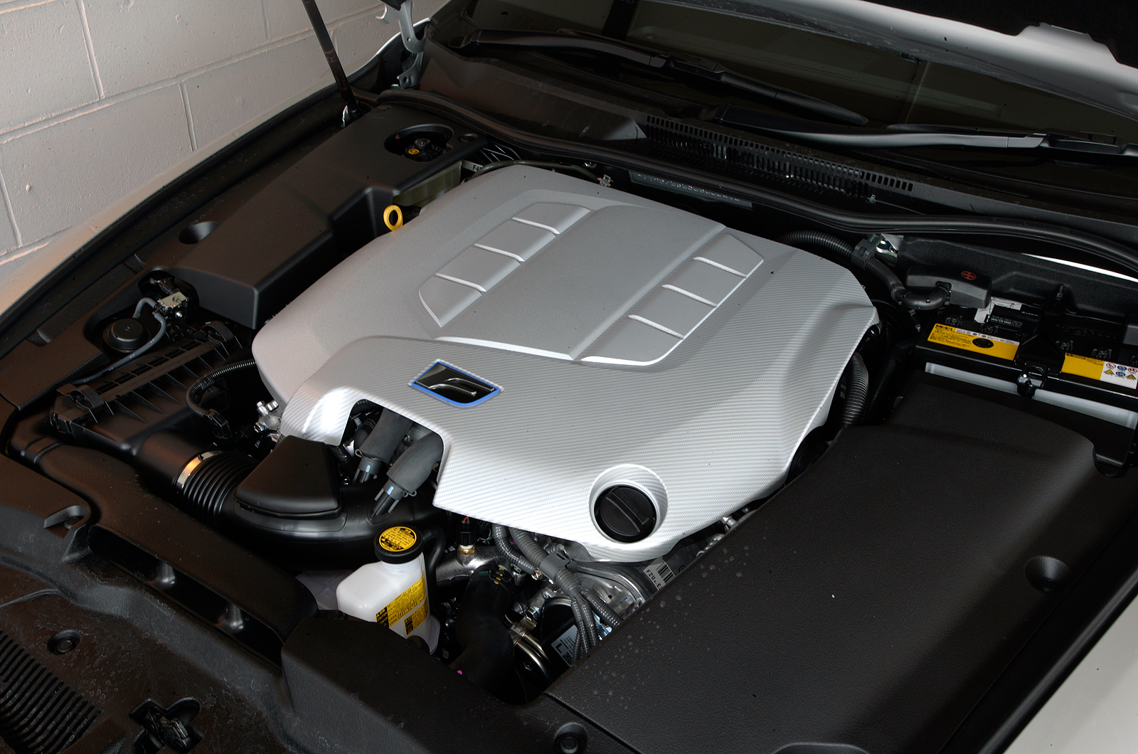 Lexus IS-F V8 engine