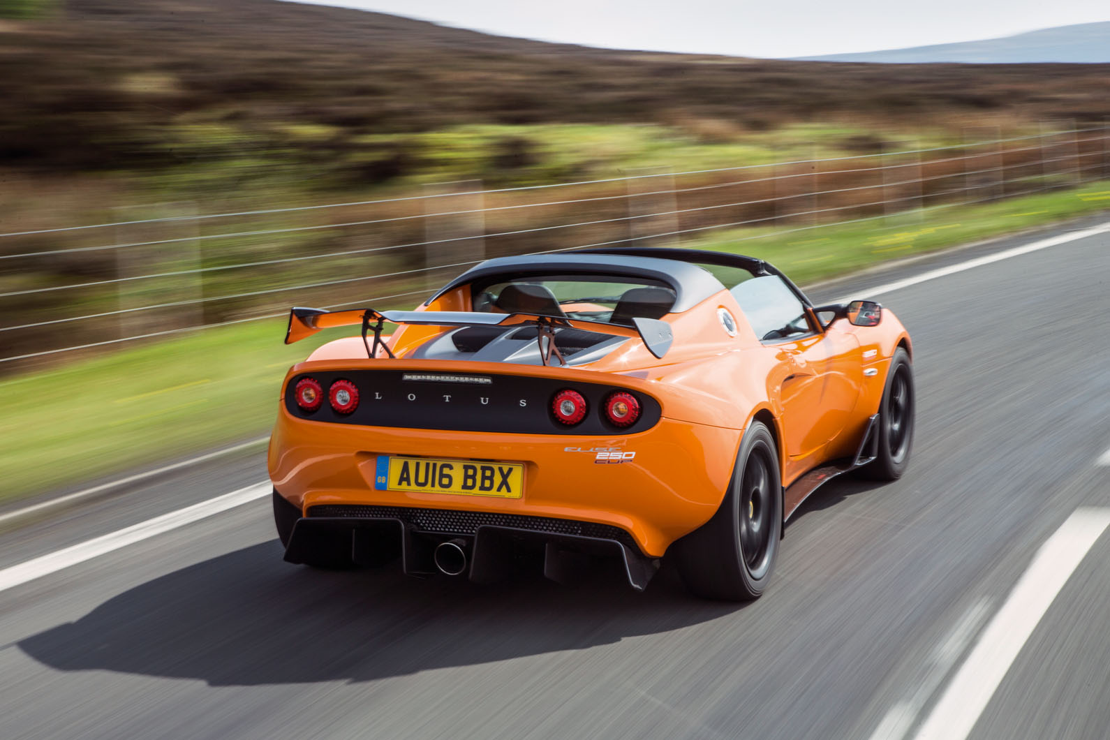 Lotus Elise Cup 250 rear