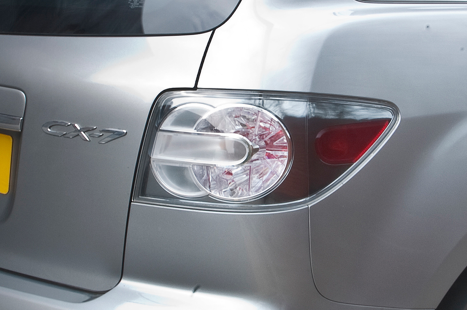 Mazda CX-7 rear lights