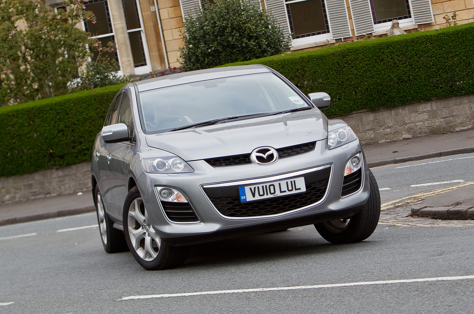 Mazda CX-7 cornering