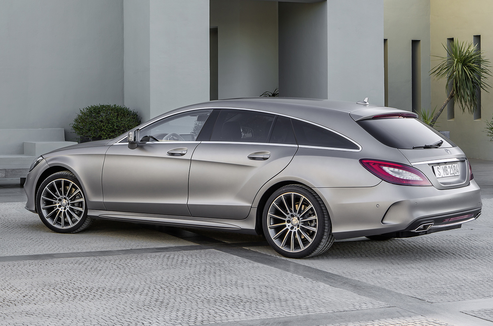 Facelifted Mercedes Benz Cls And Cls Shooting Brake Revealed Autocar