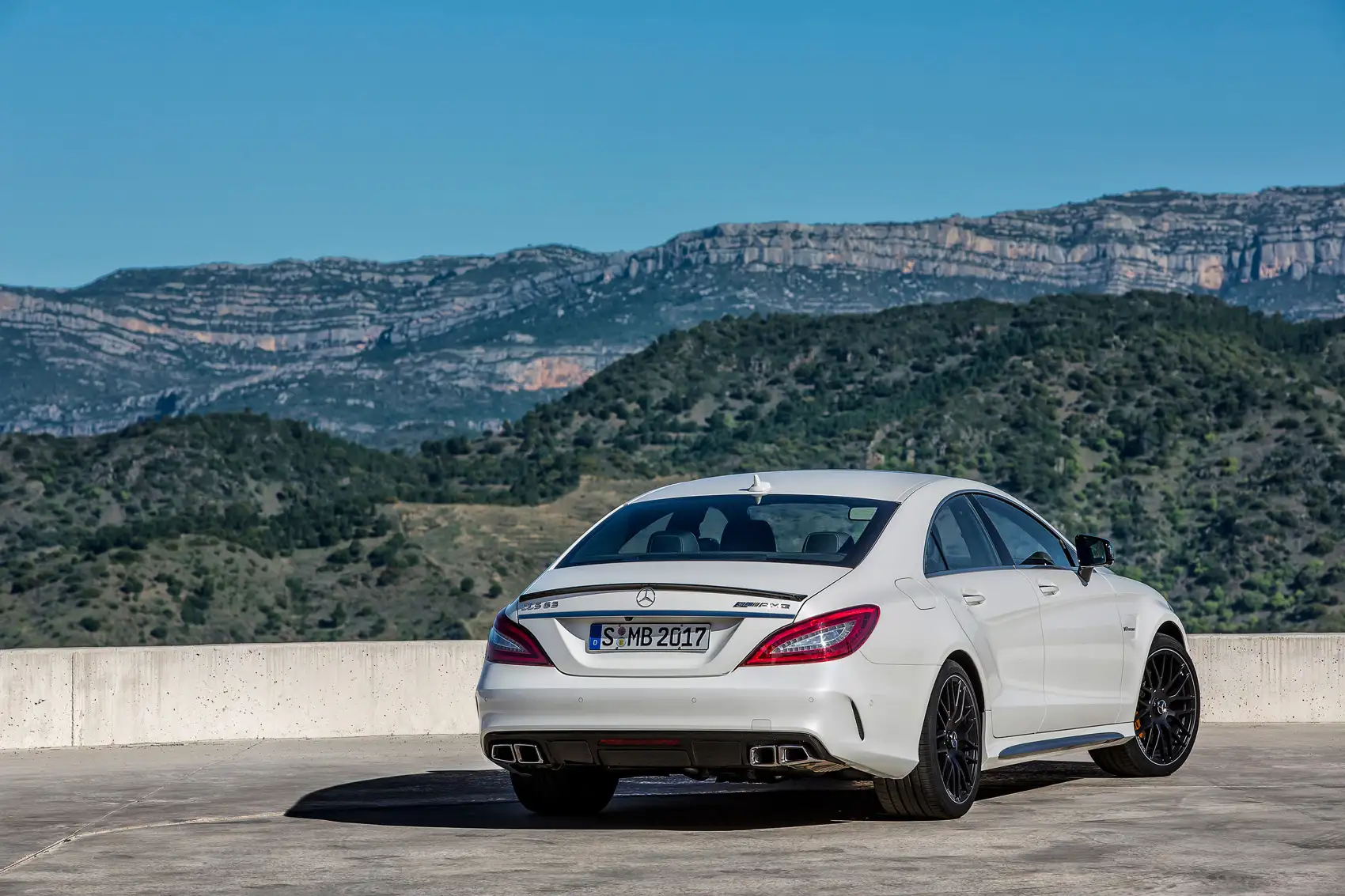 Mercedes-AMG CLS 63 S rear quarter