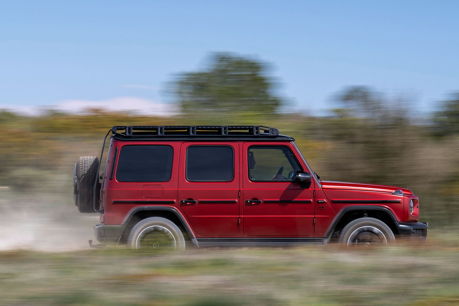 mercedes amg g63 review 2024 02 side panning