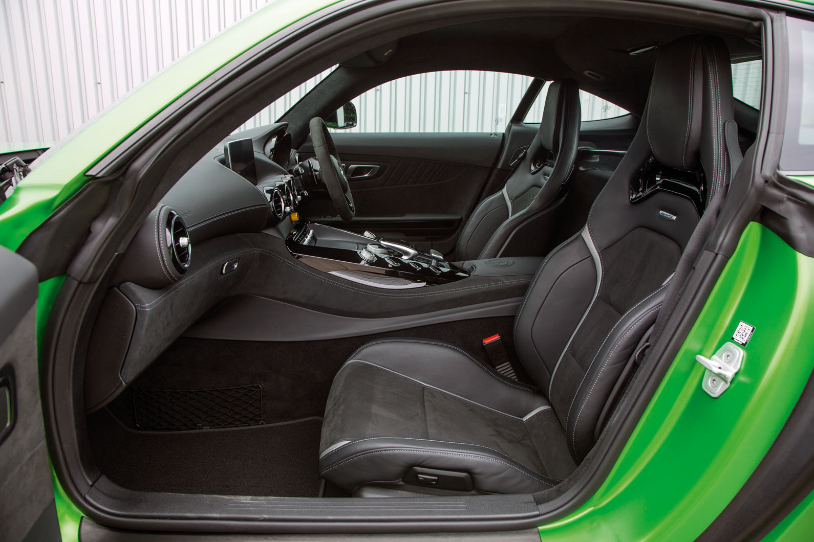 Mercedes-AMG GT R interior