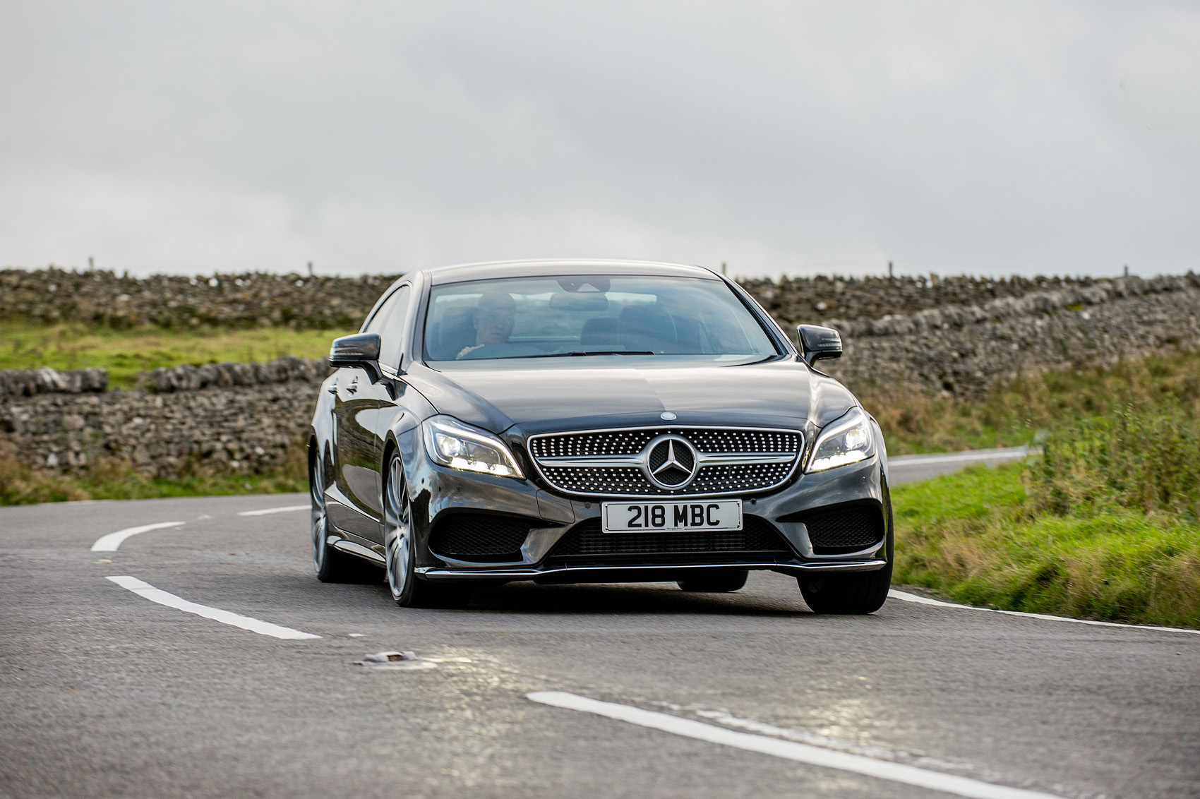 Mercedes-Benz CLS cornering