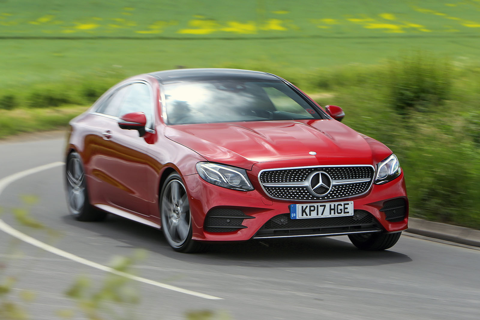 Mercedes-Benz E-Class Coupé cornering