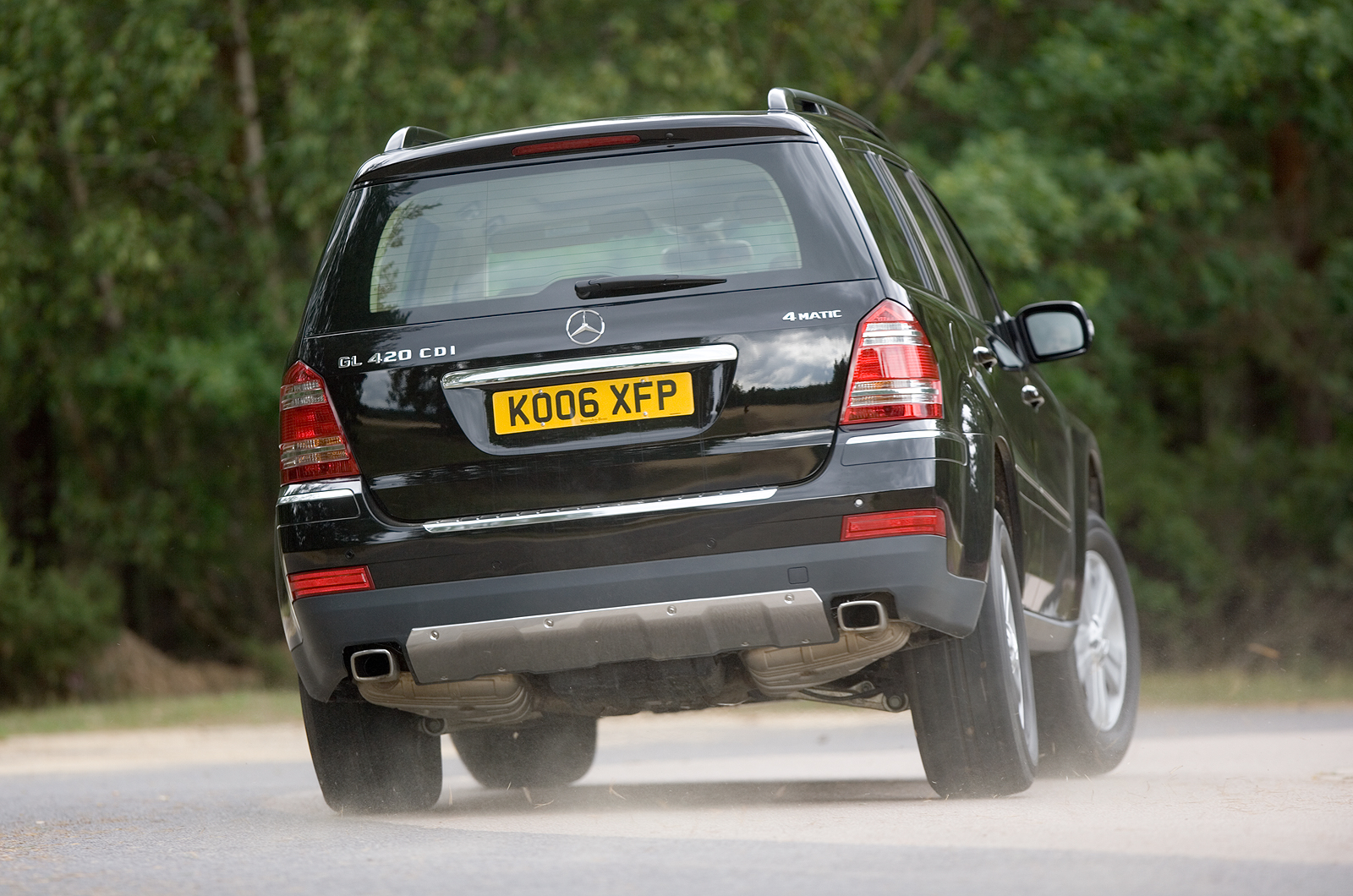 Mercedes-Benz GL hard rear cornering